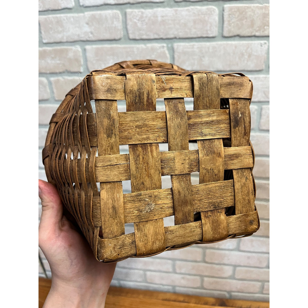 Antique Primitive 1900s Oak Splint Gathering Egg Berry Basket Bentwood Handle