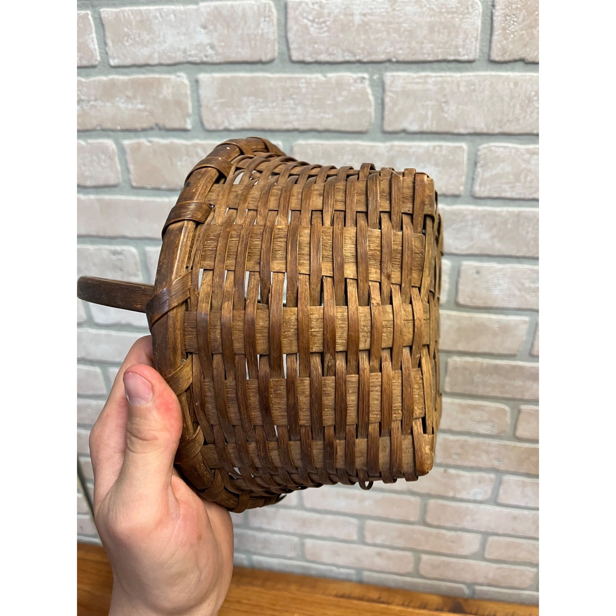 Antique Primitive 1900s Oak Splint Gathering Egg Berry Basket Bentwood Handle