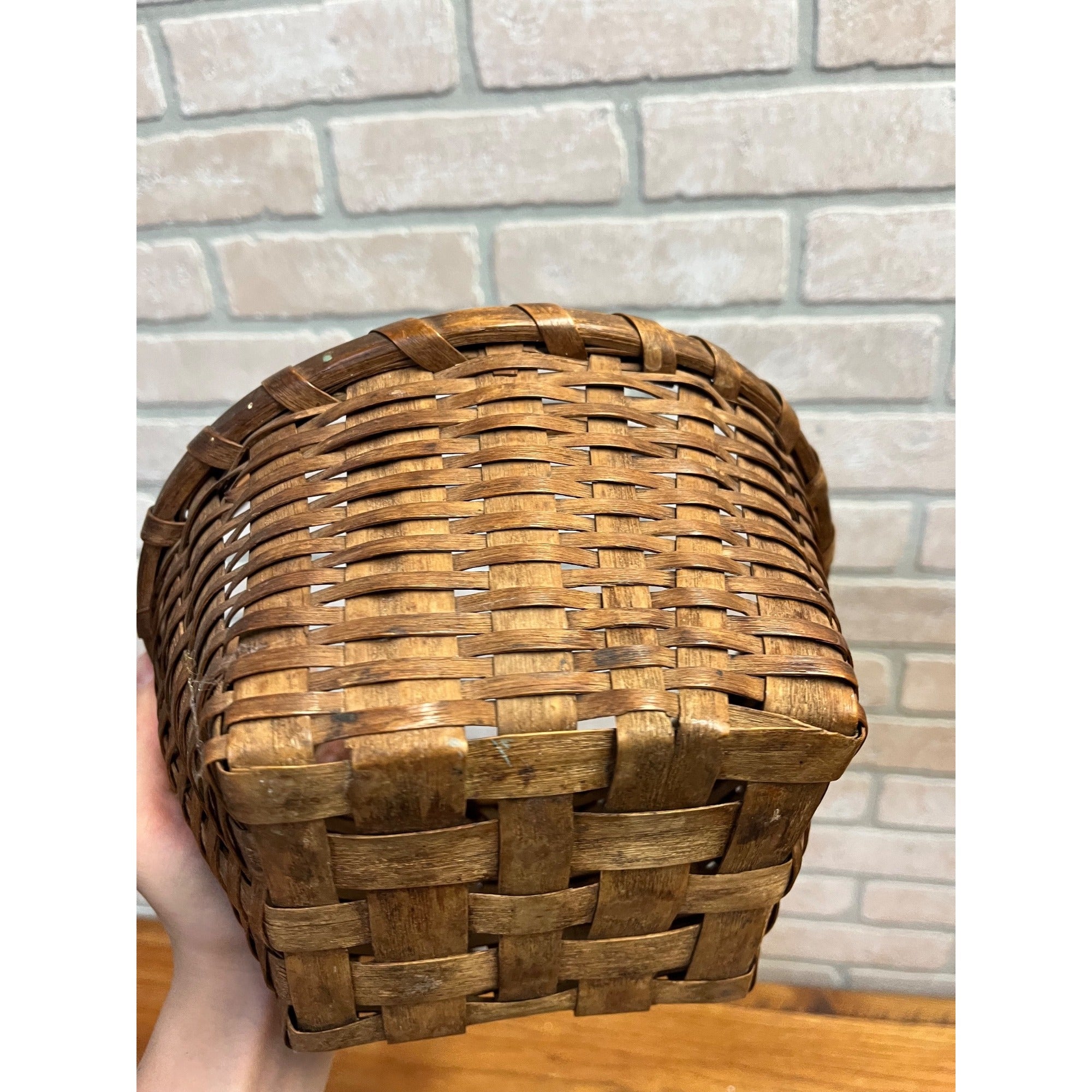 Antique Primitive 1900s Oak Splint Gathering Egg Berry Basket Bentwood Handle
