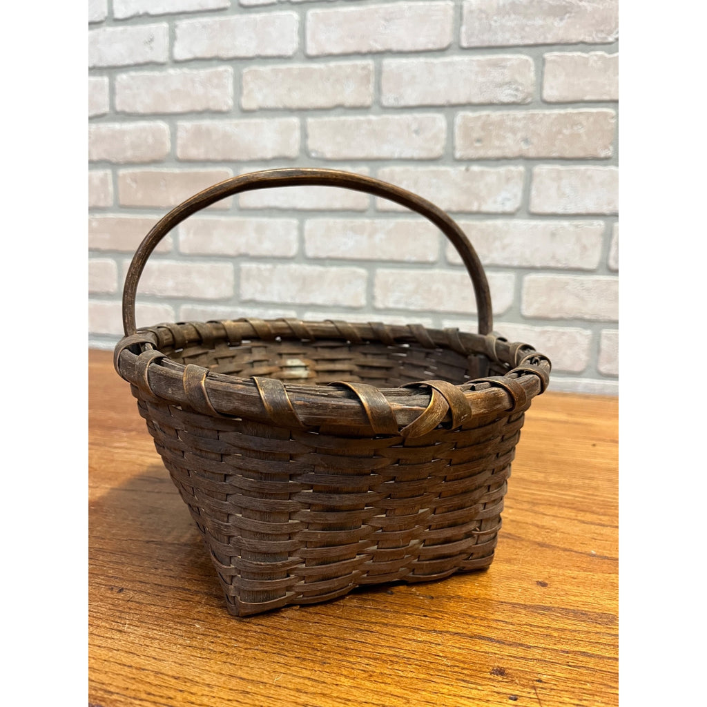 Antique Primitive 1900s Oak Splint Gathering Egg Berry Basket Bentwood Handle