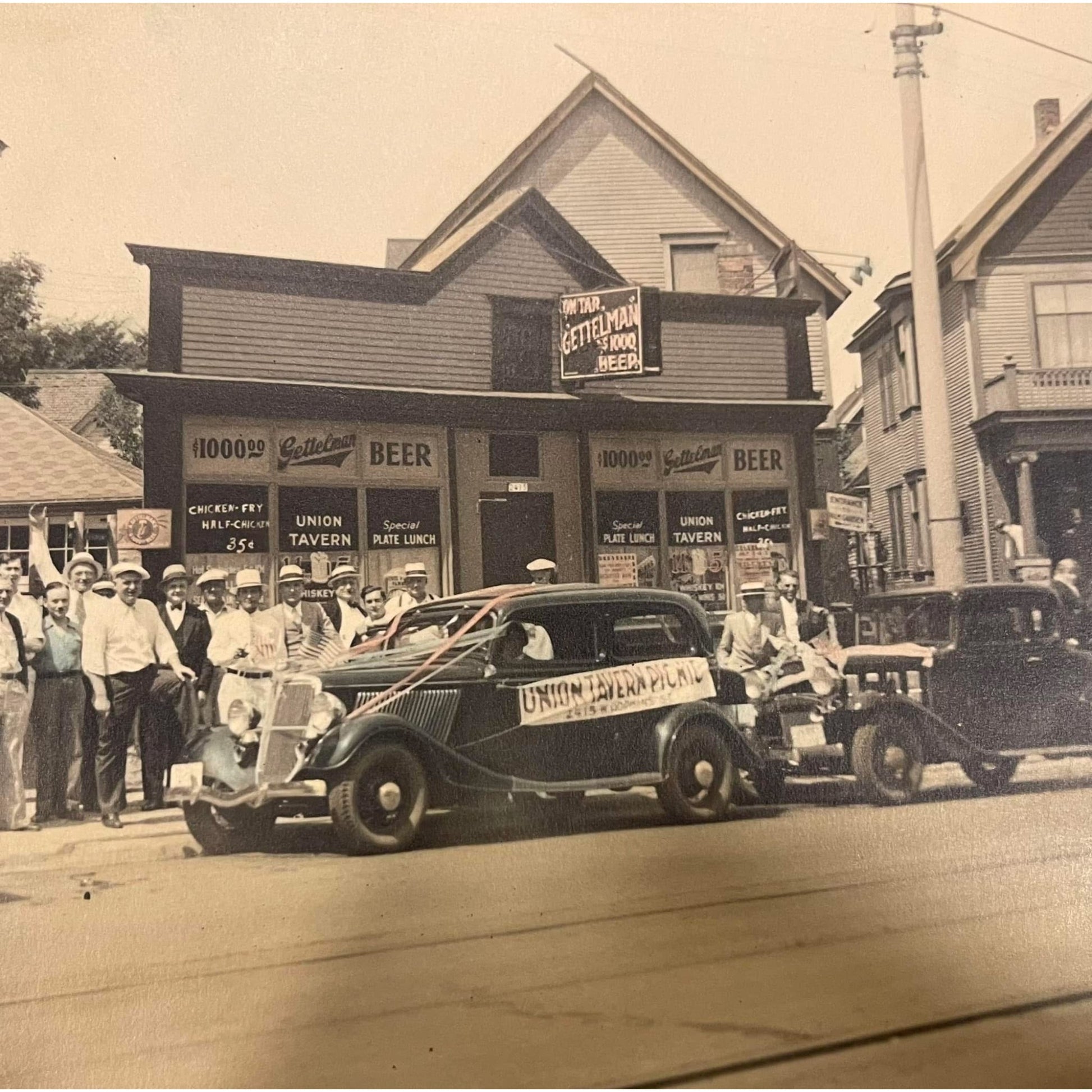 SCARCE Gettelman $1000 Porcelain Beer Sign Milwaukee WI 4ft x 3ft