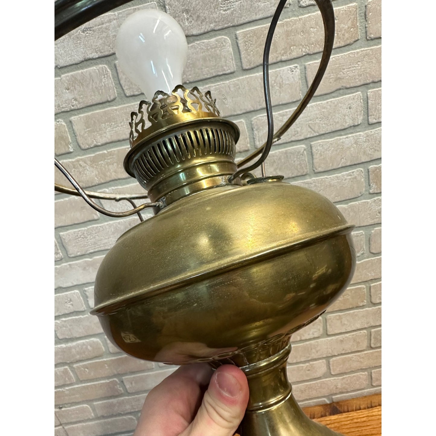 Vintage Hurricane Rayo Kerosene Brass Oil Lamp Electrified