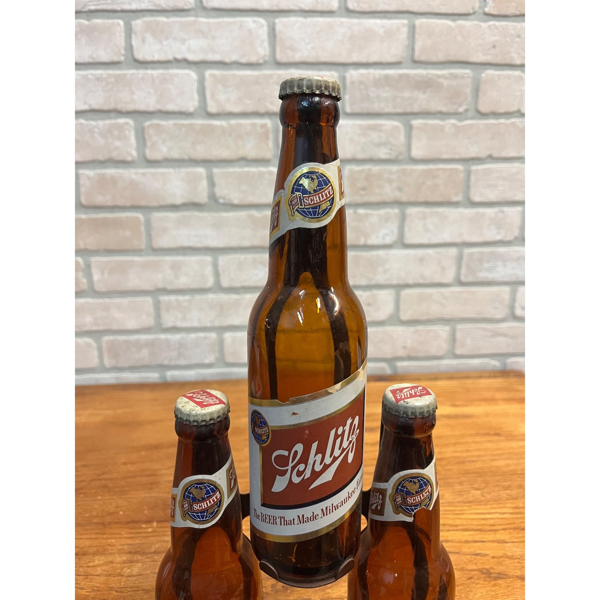 RARE Vintage 1950s Schlitz Beer Advertising Backbar Bottle Pyramid Display