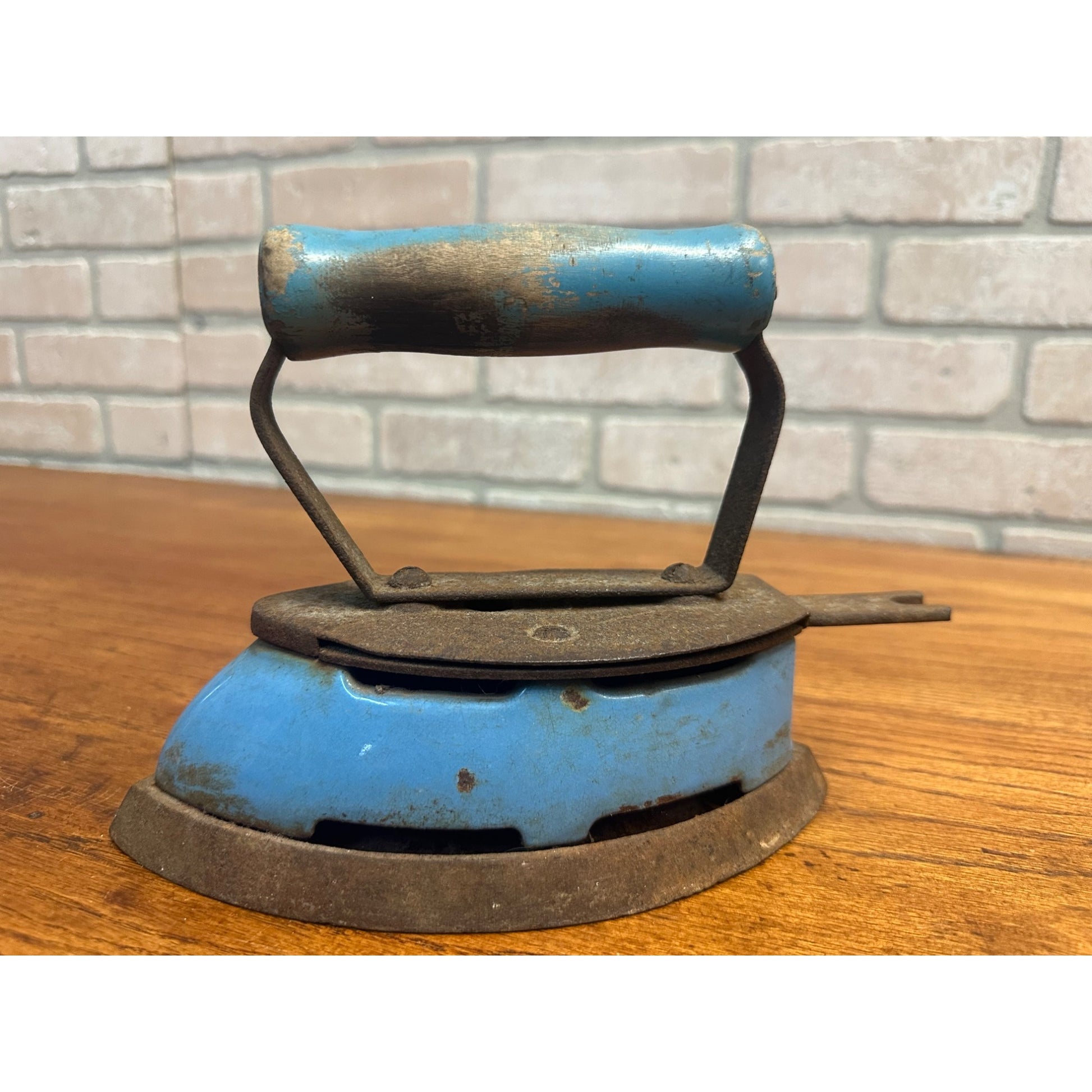 Vintage Coleman Blue Enamel Flat Iron Instant Lite Farmhouse Rustic Decor