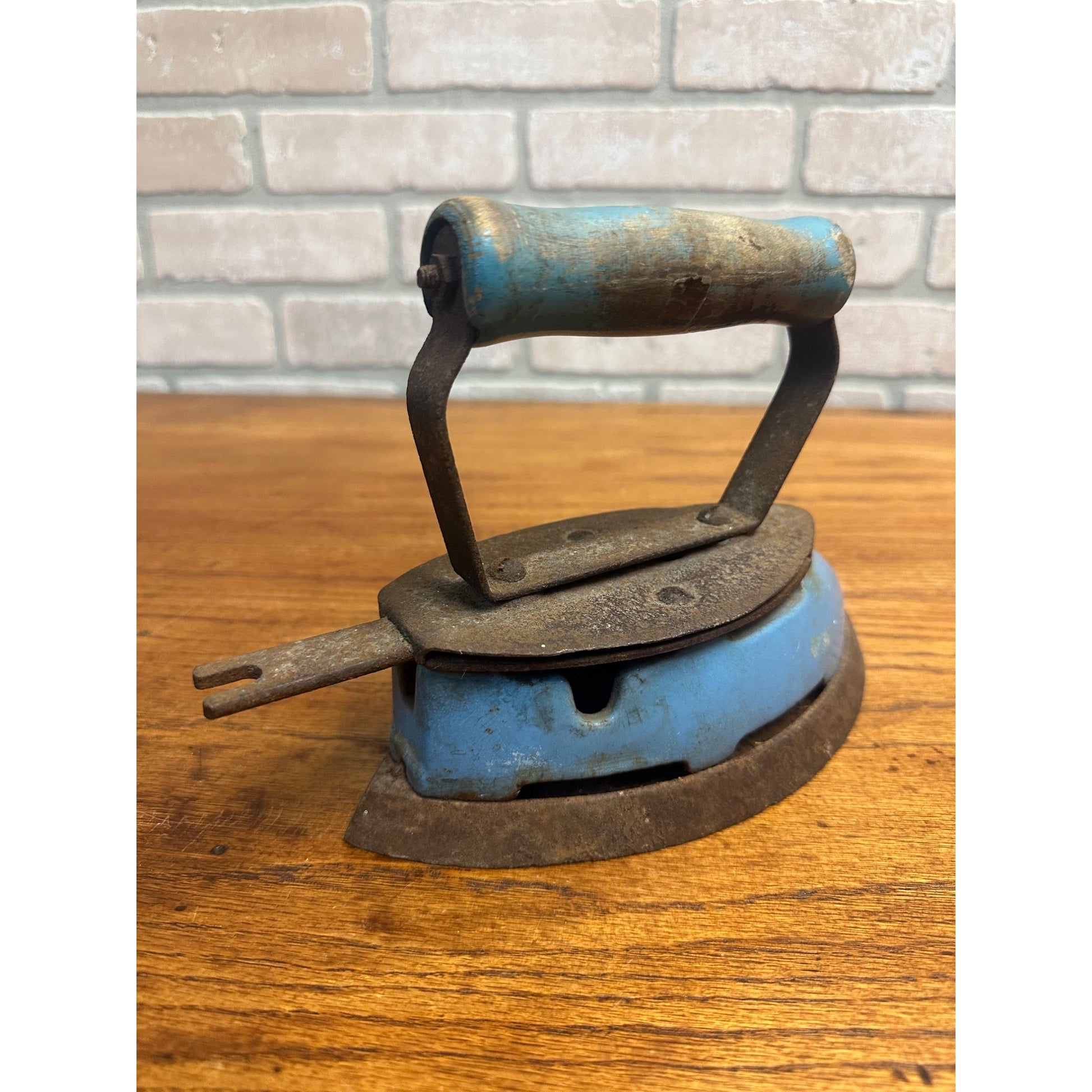 Vintage Coleman Blue Enamel Flat Iron Instant Lite Farmhouse Rustic Decor