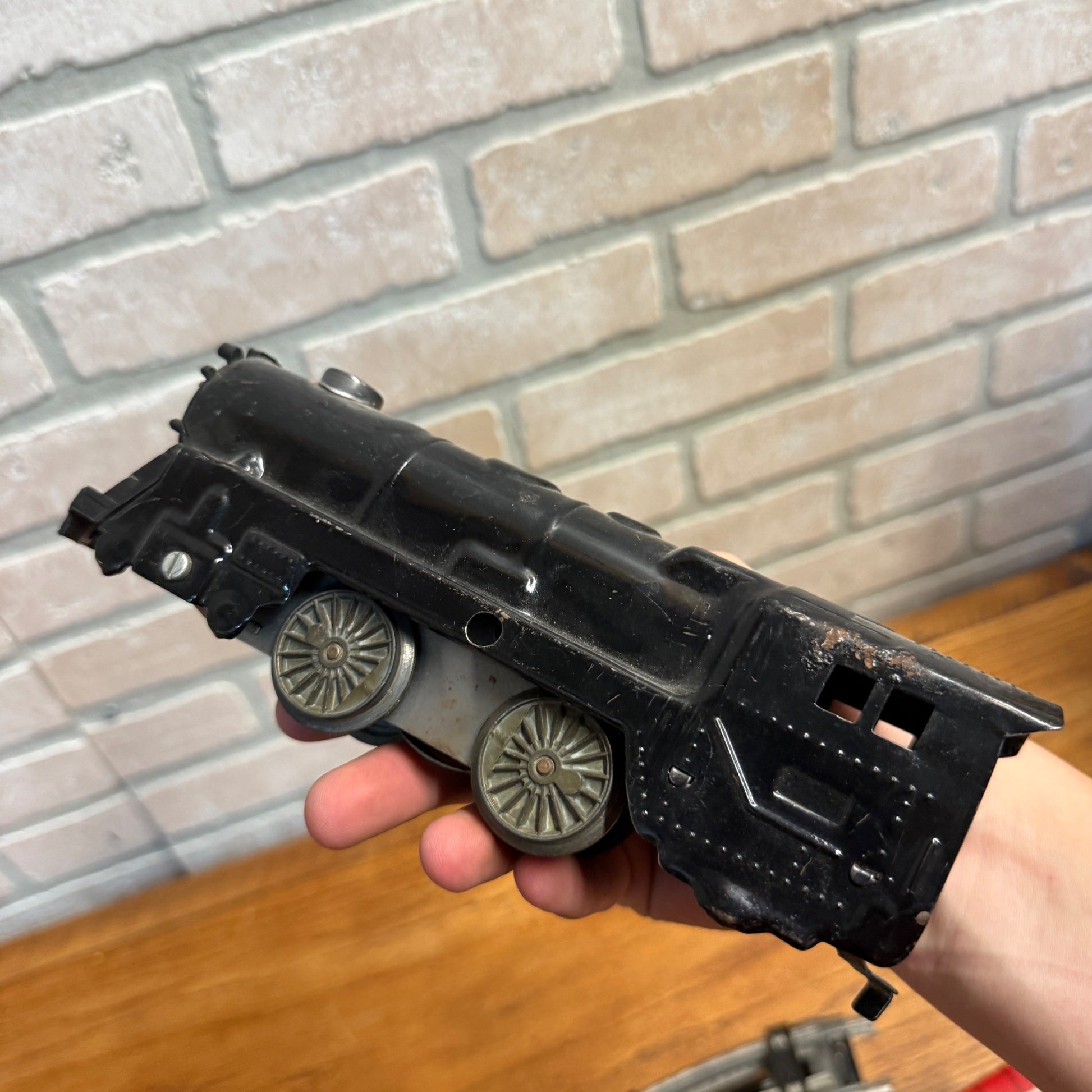 Vintage Tin Metal Marx Train Toy Set W/ Cars Locomotive & Track