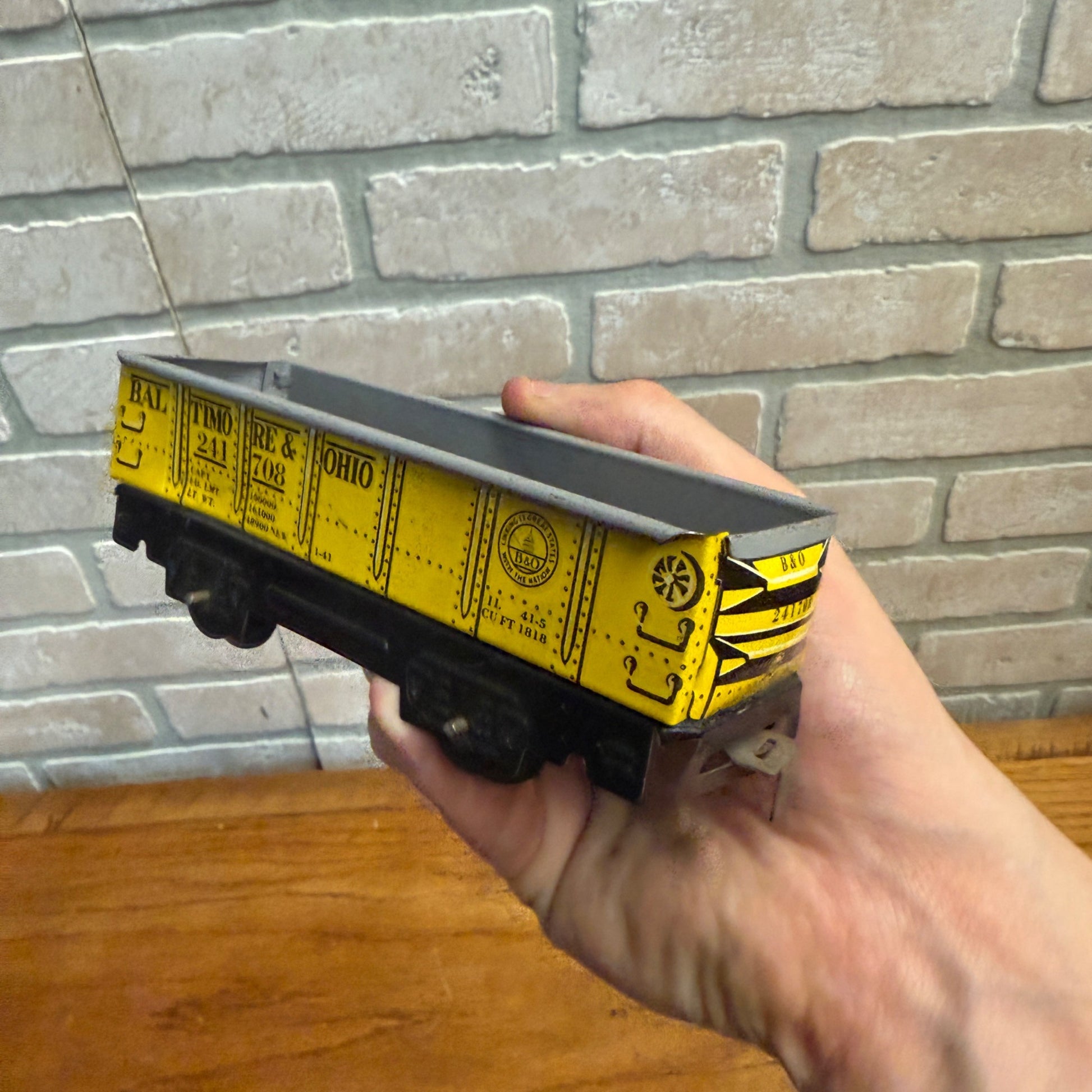 Vintage Tin Metal Marx Train Toy Set W/ Cars Locomotive & Track