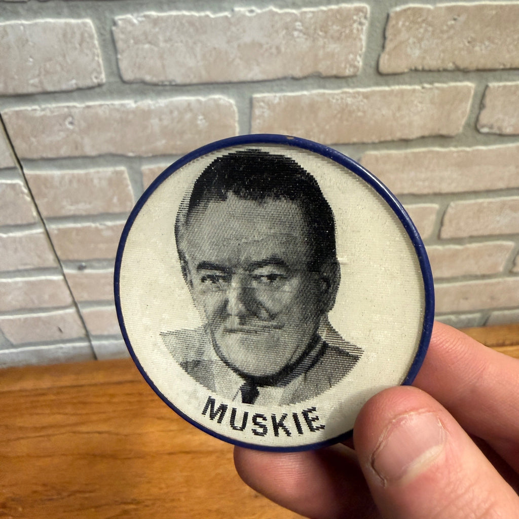 1968 Hubert Humphrey & Ed Muskie 2.5 inch Presidential Campaign flasher button