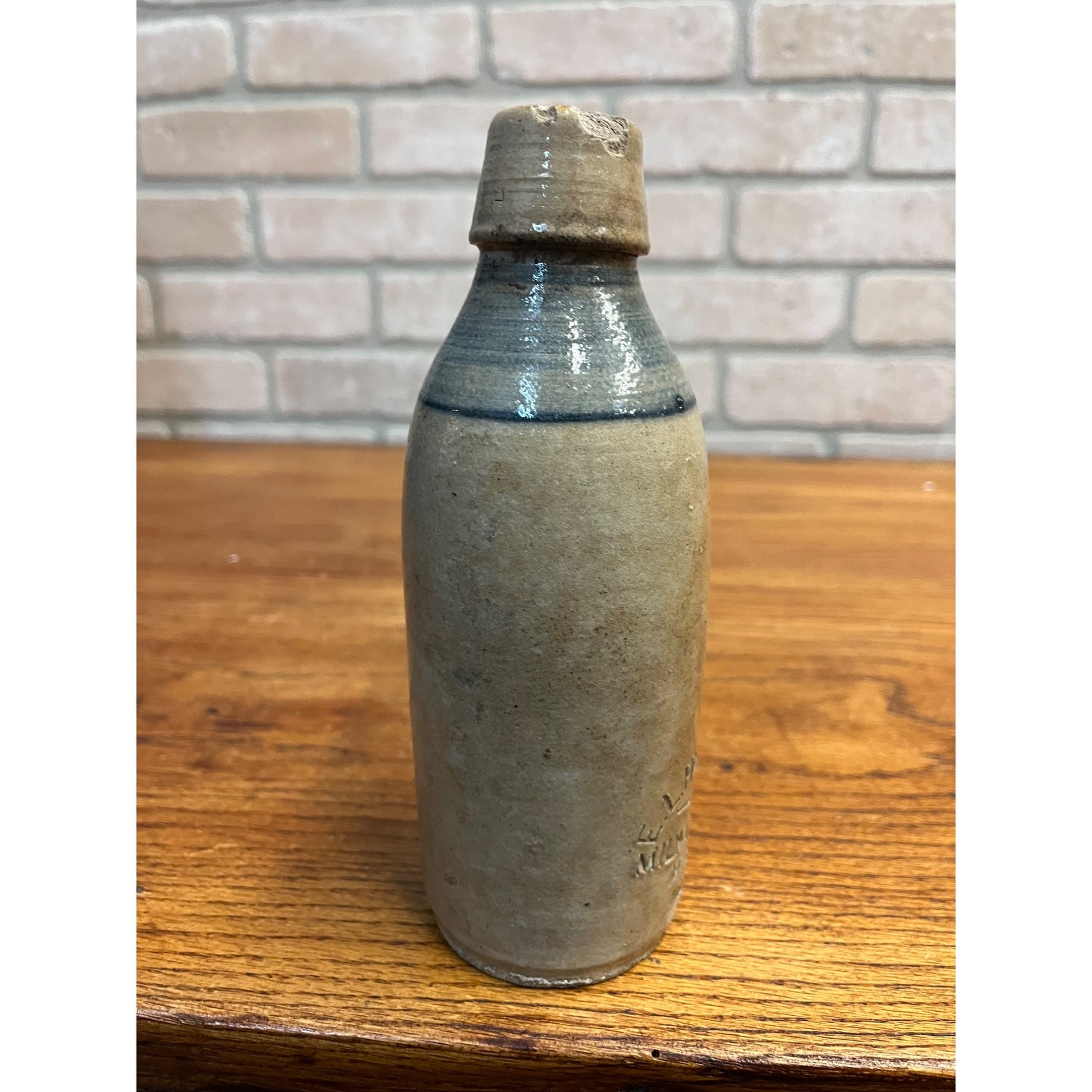 Antique 1800s E.L. Husting Milwaukee Wis. Clay Stoneware Beer Bottle