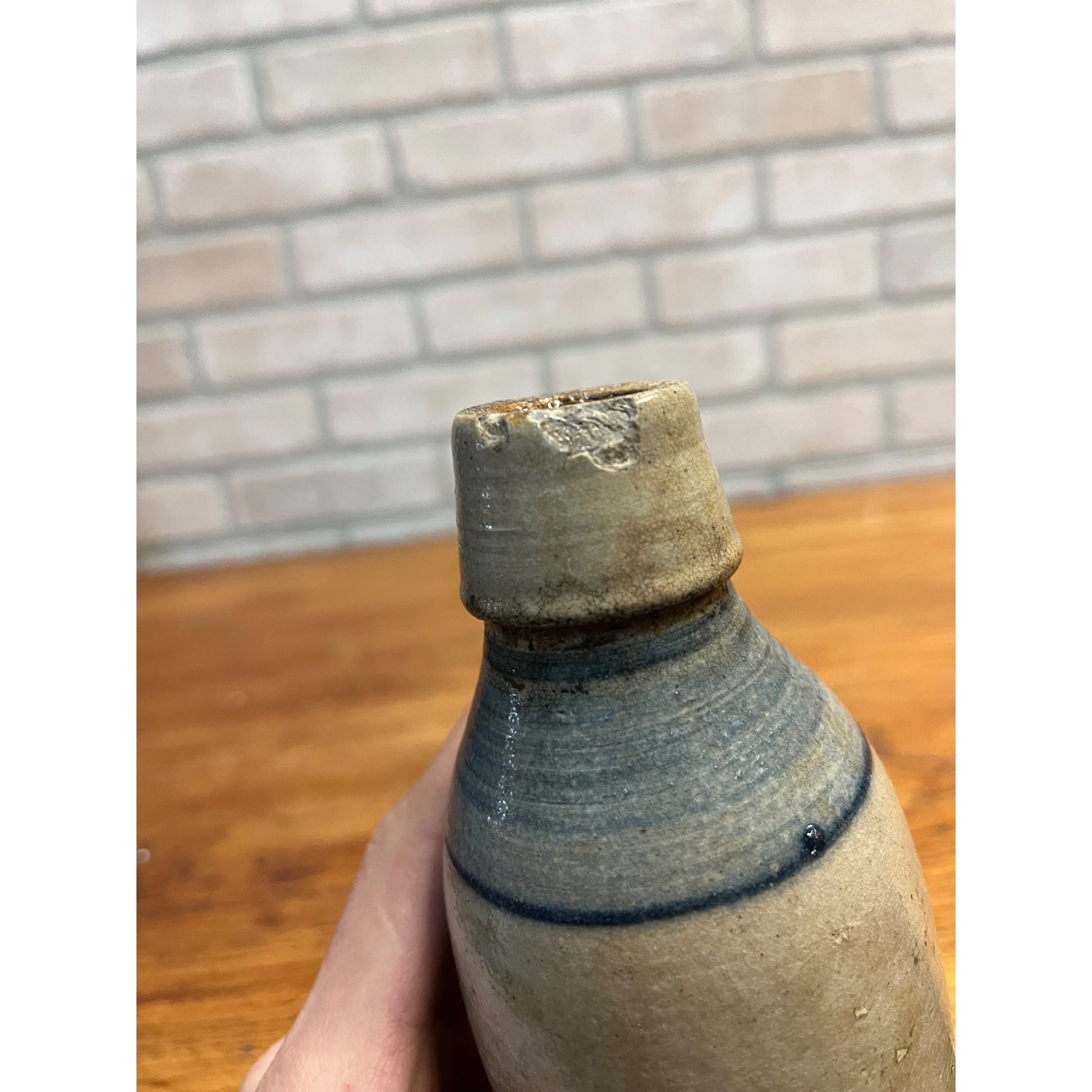 Antique 1800s E.L. Husting Milwaukee Wis. Clay Stoneware Beer Bottle