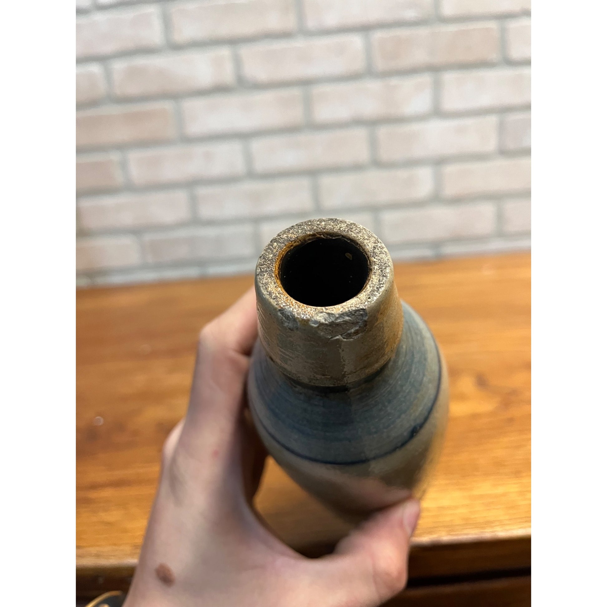 Antique 1800s E.L. Husting Milwaukee Wis. Clay Stoneware Beer Bottle