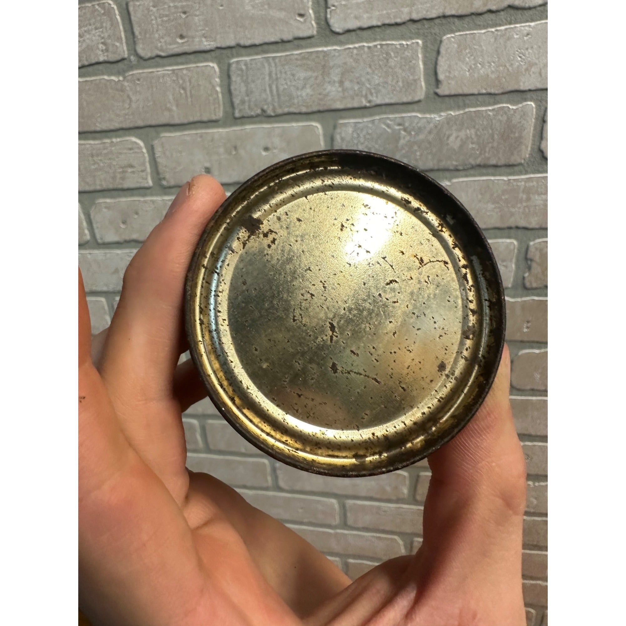 KINGSBURY WISCONSINS PALE BEER FLAT PUNCH TOP CAN 12 OZ