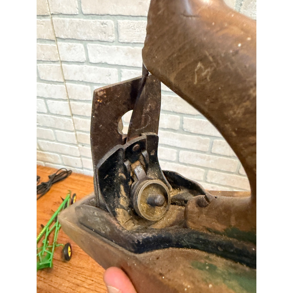 Vintage EC Simmons Keen Kutter Wood Hand Plane Carpenters Tool Antique