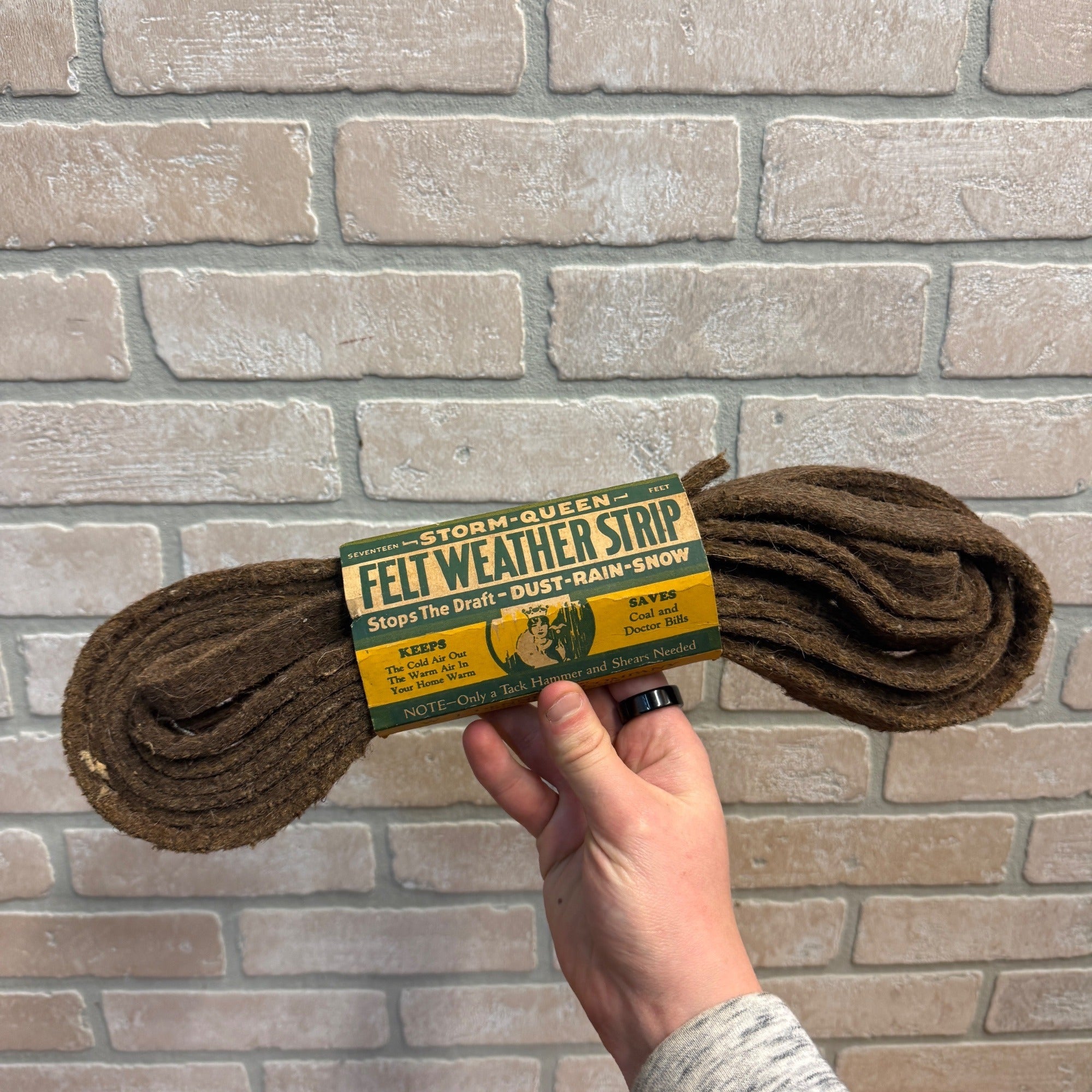Vintage Storm Queen Felt Weatherstrip NOS Store Package WJ Dennis Co Chicago NOS