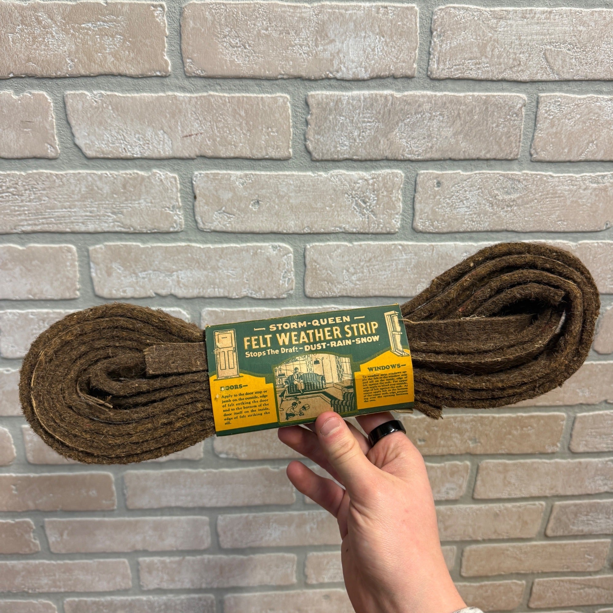 Vintage Storm Queen Felt Weatherstrip NOS Store Package WJ Dennis Co Chicago NOS