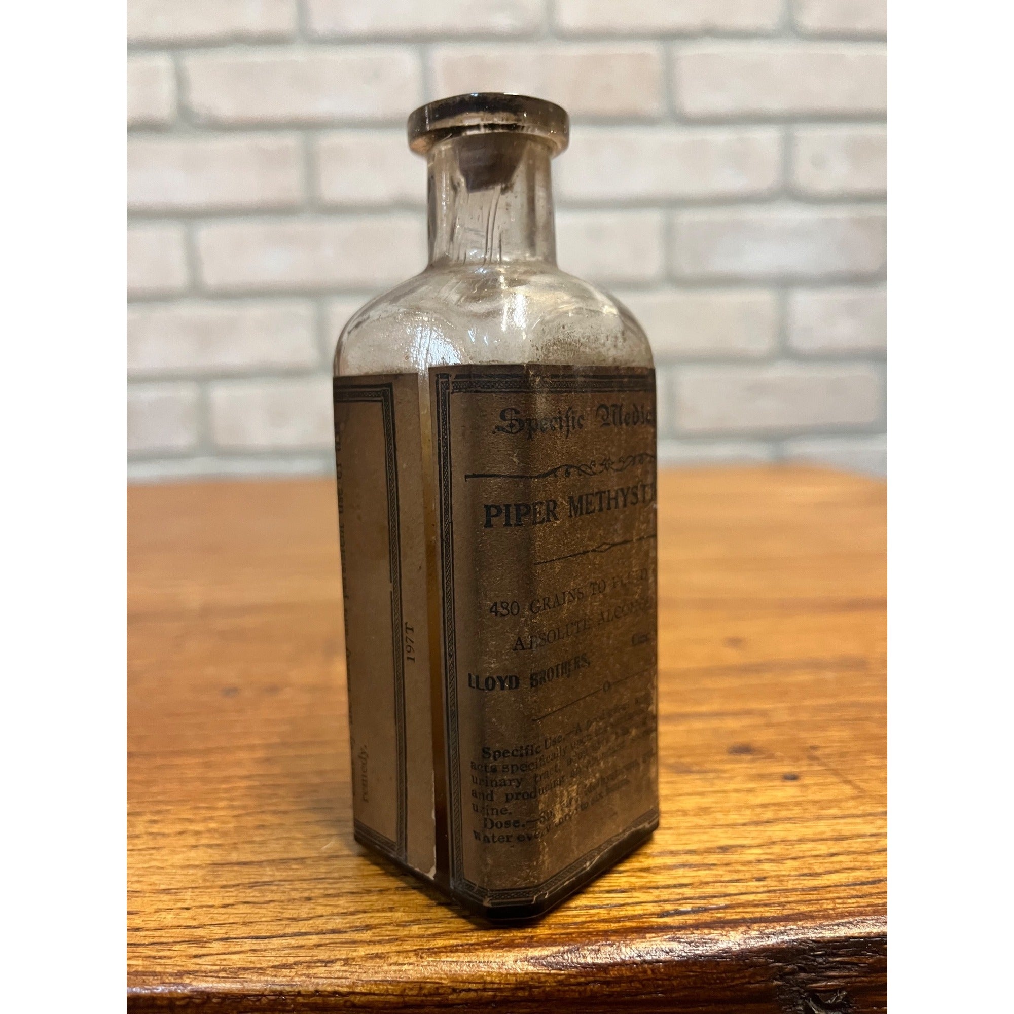 Vintage Lloyd Brothers Cincinnati, Ohio Specific Medicines Piper Methysticum Empty Glass Bottle