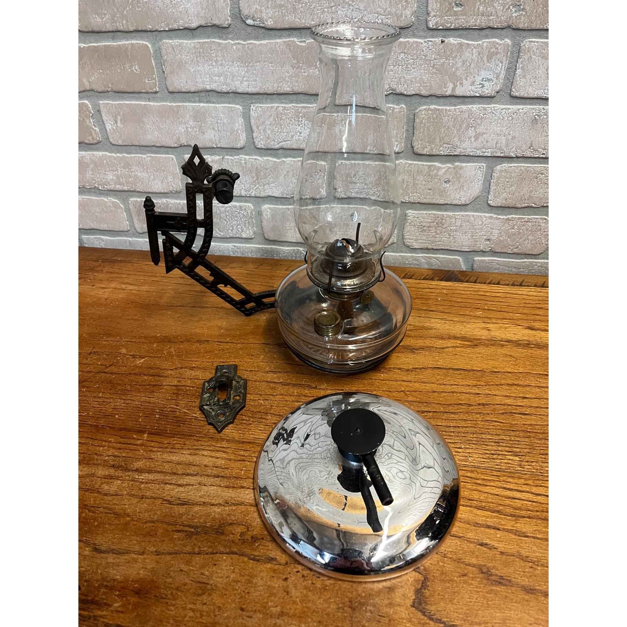Antique Victorian Cast Iron Wall Bracket Oil Lamp Swing Arm Complete