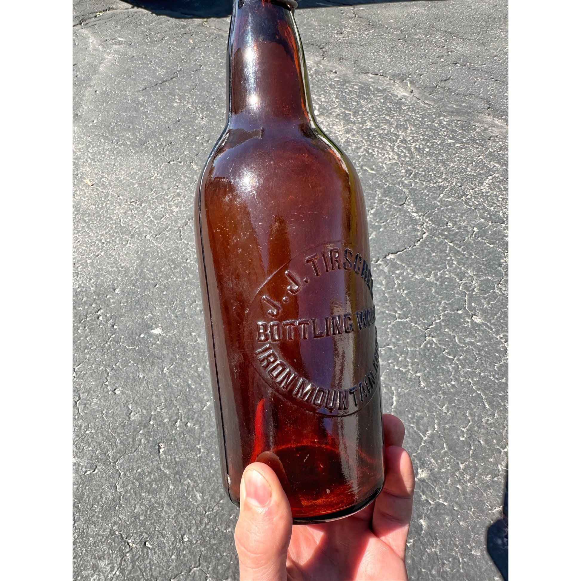 SCARCE Pre-Pro 1890s JJ Tirschel Bottling Works Iron Mountain Mich. Beer Bottle Amber