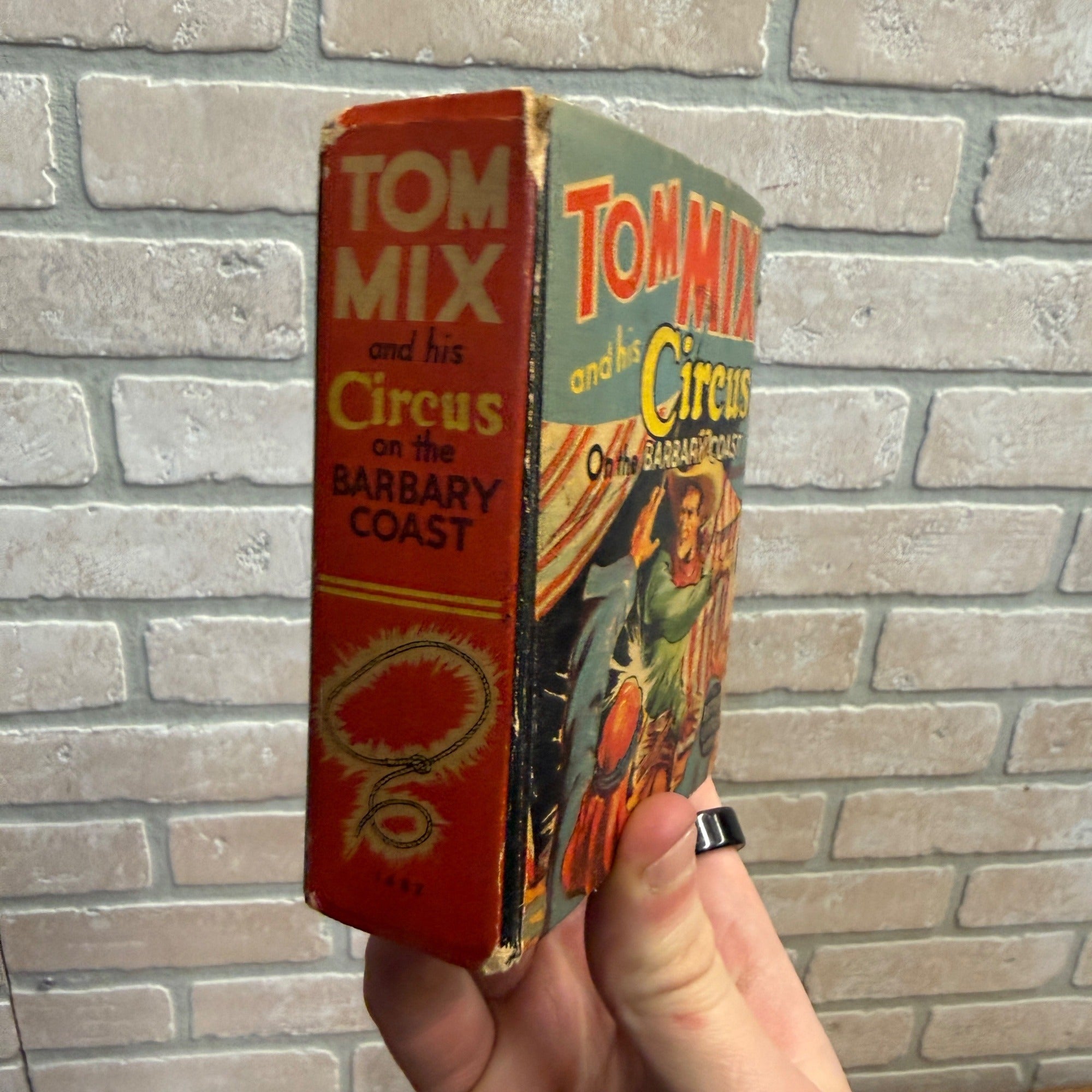 Big Little Book #1482 Tom Mix and his Circus on Barbary Coast   -  VG Condition