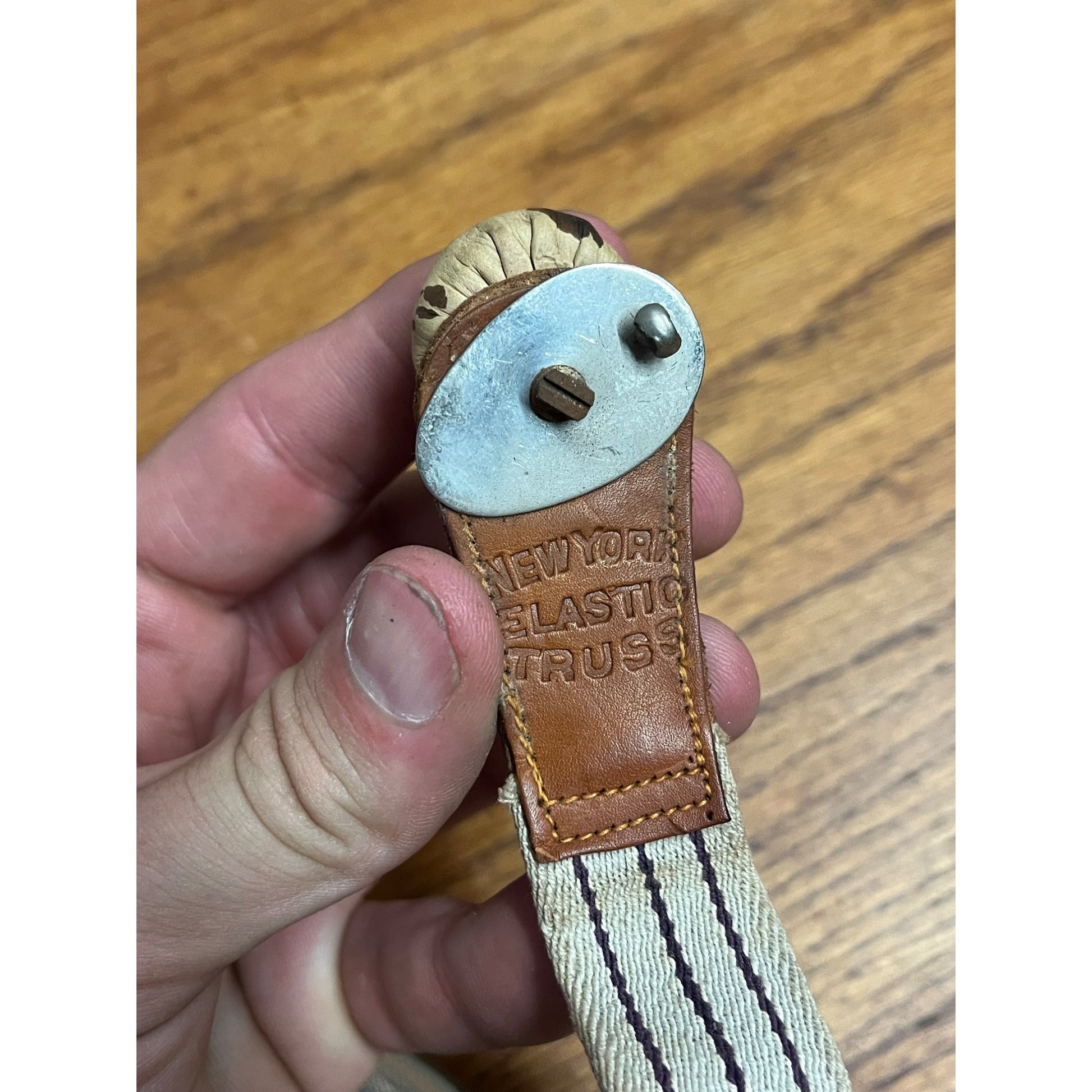 Vintage Ohio Truss Co Hernia Excelsior Spot Pad Medical Device Oddity w/ Box