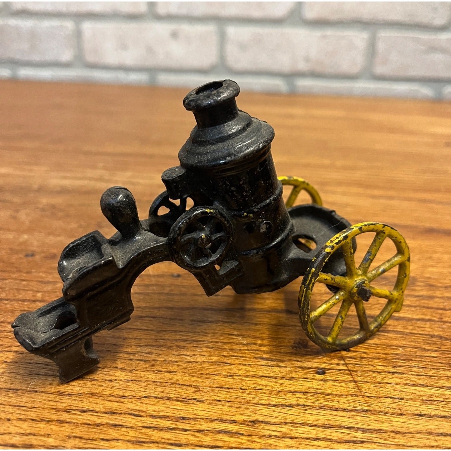 Vintage Cast Iron Fire Pumper Engine Horse-Drawn Wagon Part Kenton? Hubley?