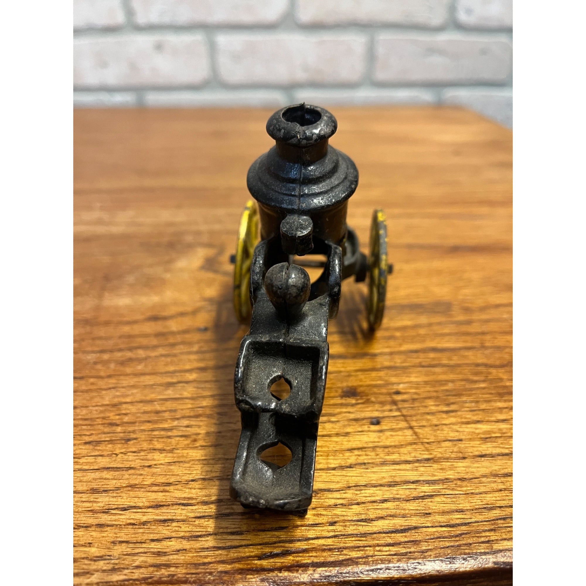 Vintage Cast Iron Fire Pumper Engine Horse-Drawn Wagon Part Kenton? Hubley?