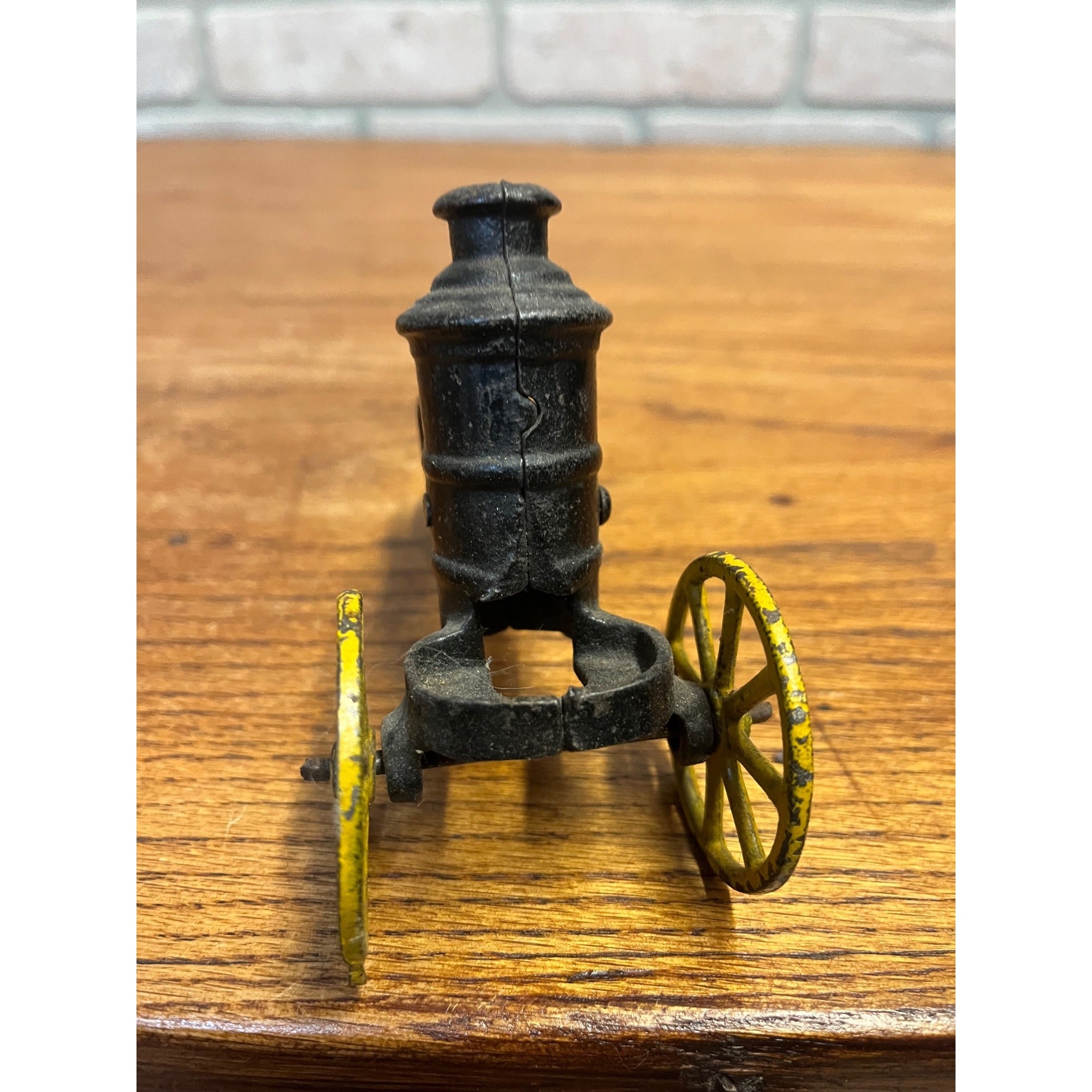 Vintage Cast Iron Fire Pumper Engine Horse-Drawn Wagon Part Kenton? Hubley?