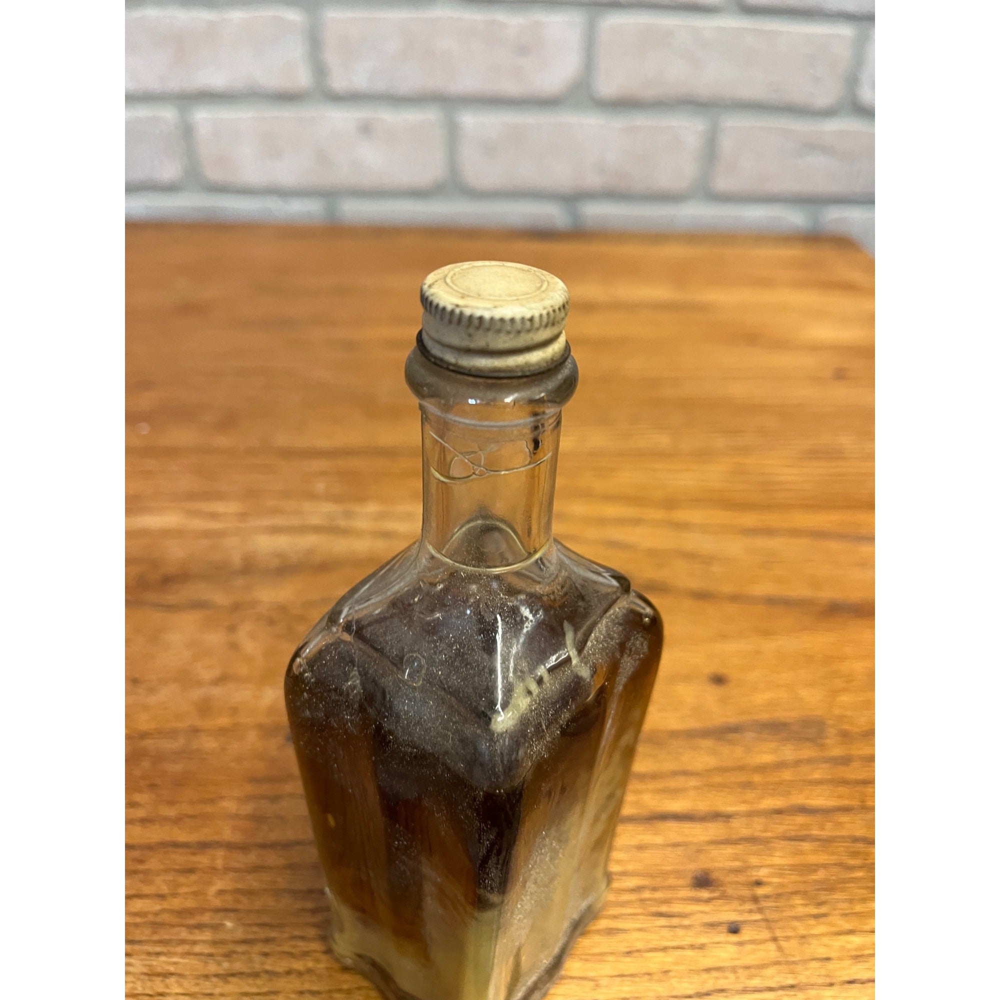 Vintage Orchid Shampoo Coconut Oil Milwaukee Wis 1940s Bottle