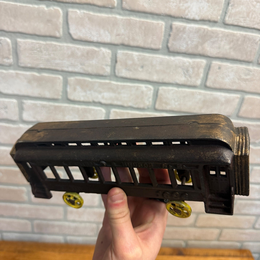 Antique IDEAL New York Cental Railroad 1086 Cast Iron Floor Passenger Train Car