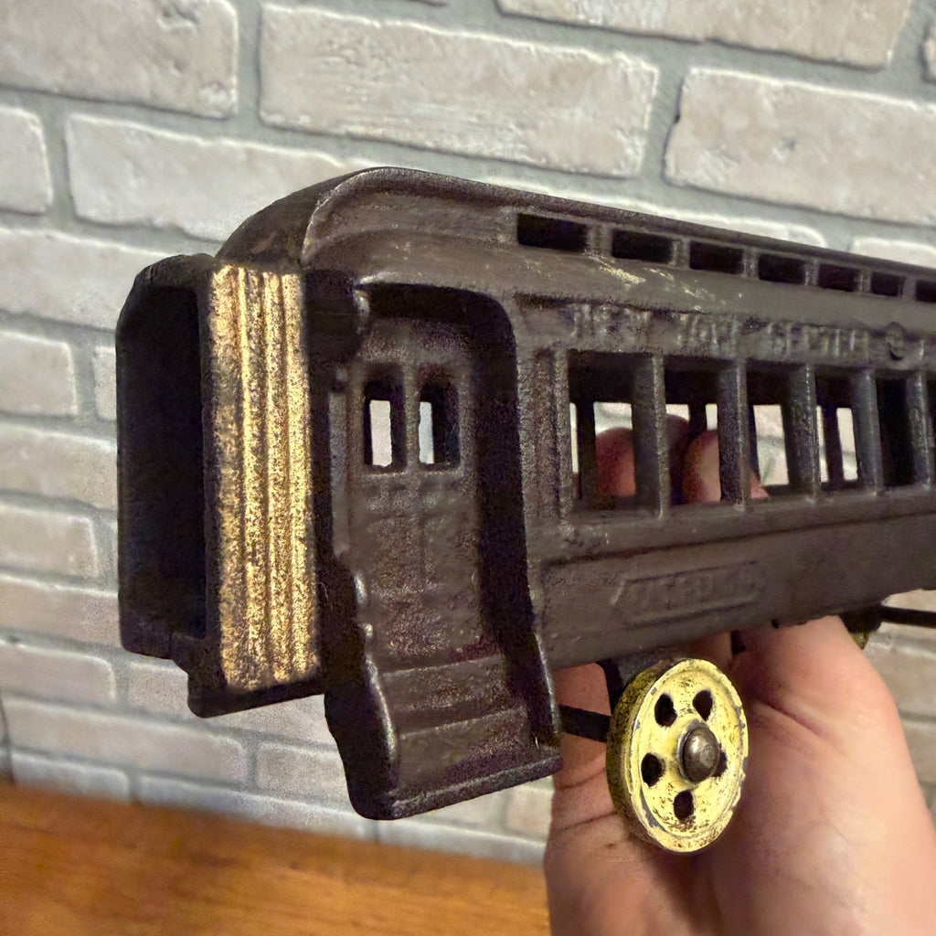 Antique IDEAL New York Cental Railroad 1086 Cast Iron Floor Passenger Train Car