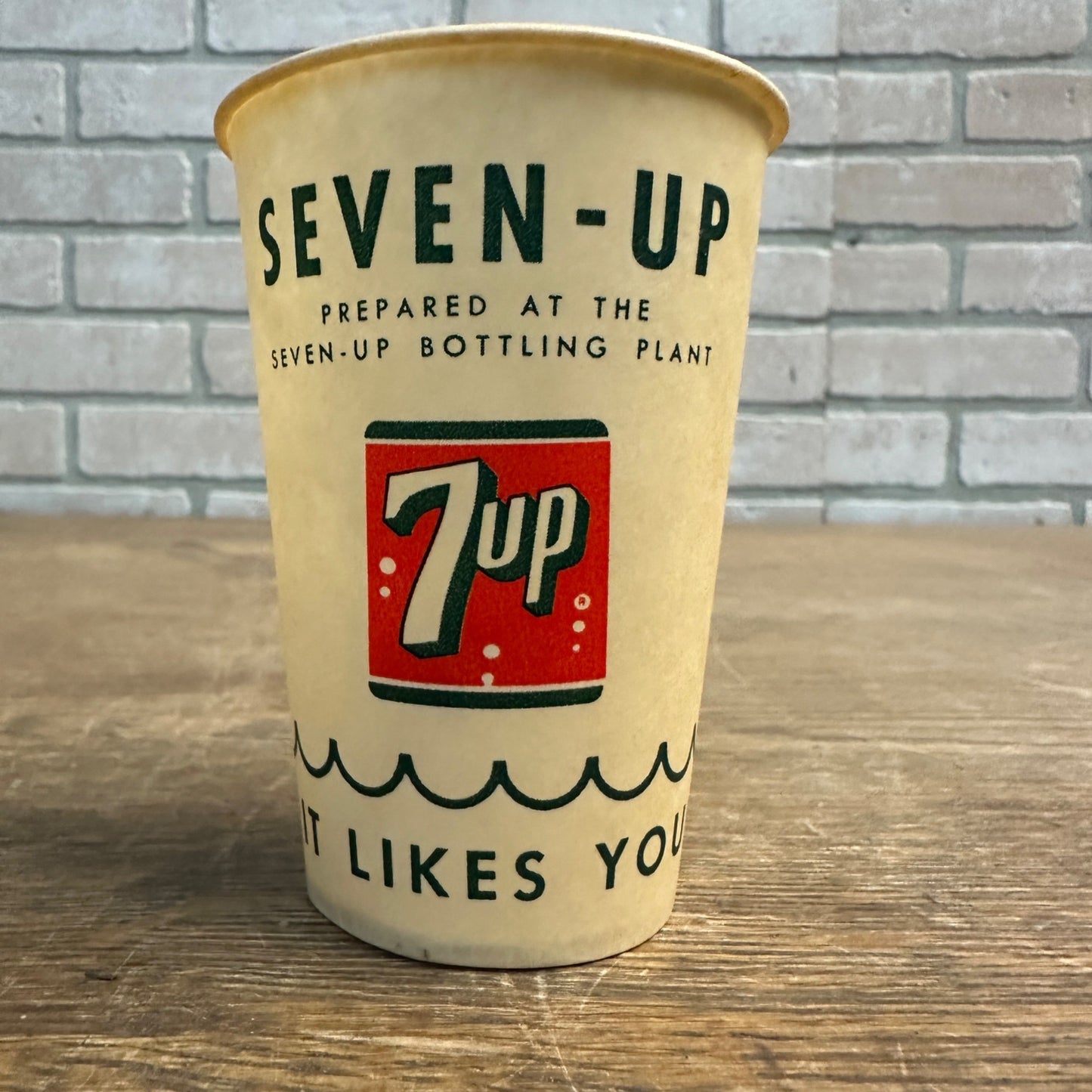 Scarce Vintage 7up Bottling Plant 7-1/4 oz Soda Promotional Wax Paper Cup