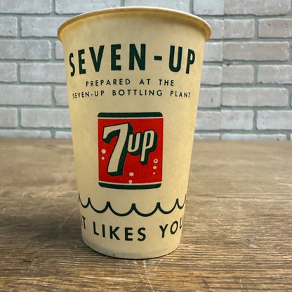 Scarce Vintage 7up Bottling Plant 7-1/4 oz Soda Promotional Wax Paper Cup