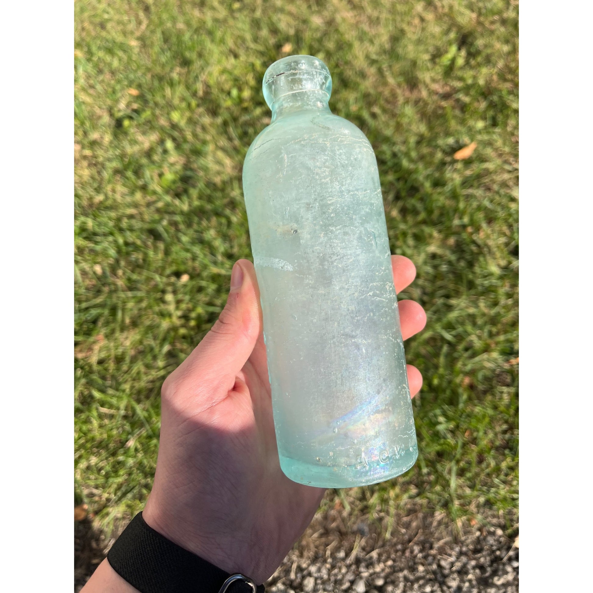 Henry Schinz c1890s Milwaukee Wis Aqua Blue Soda Bottle Blob Top Hutchinson