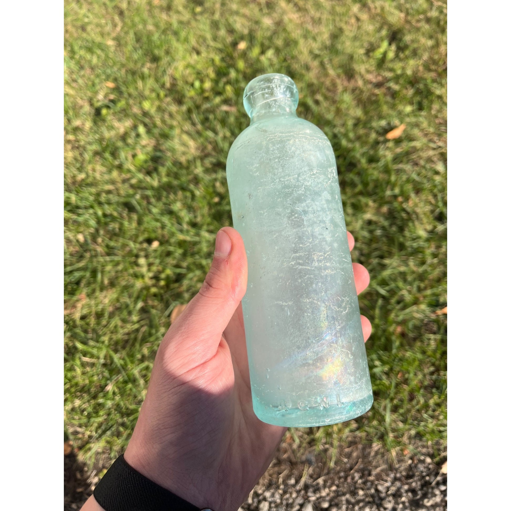 Henry Schinz c1890s Milwaukee Wis Aqua Blue Soda Bottle Blob Top Hutchinson