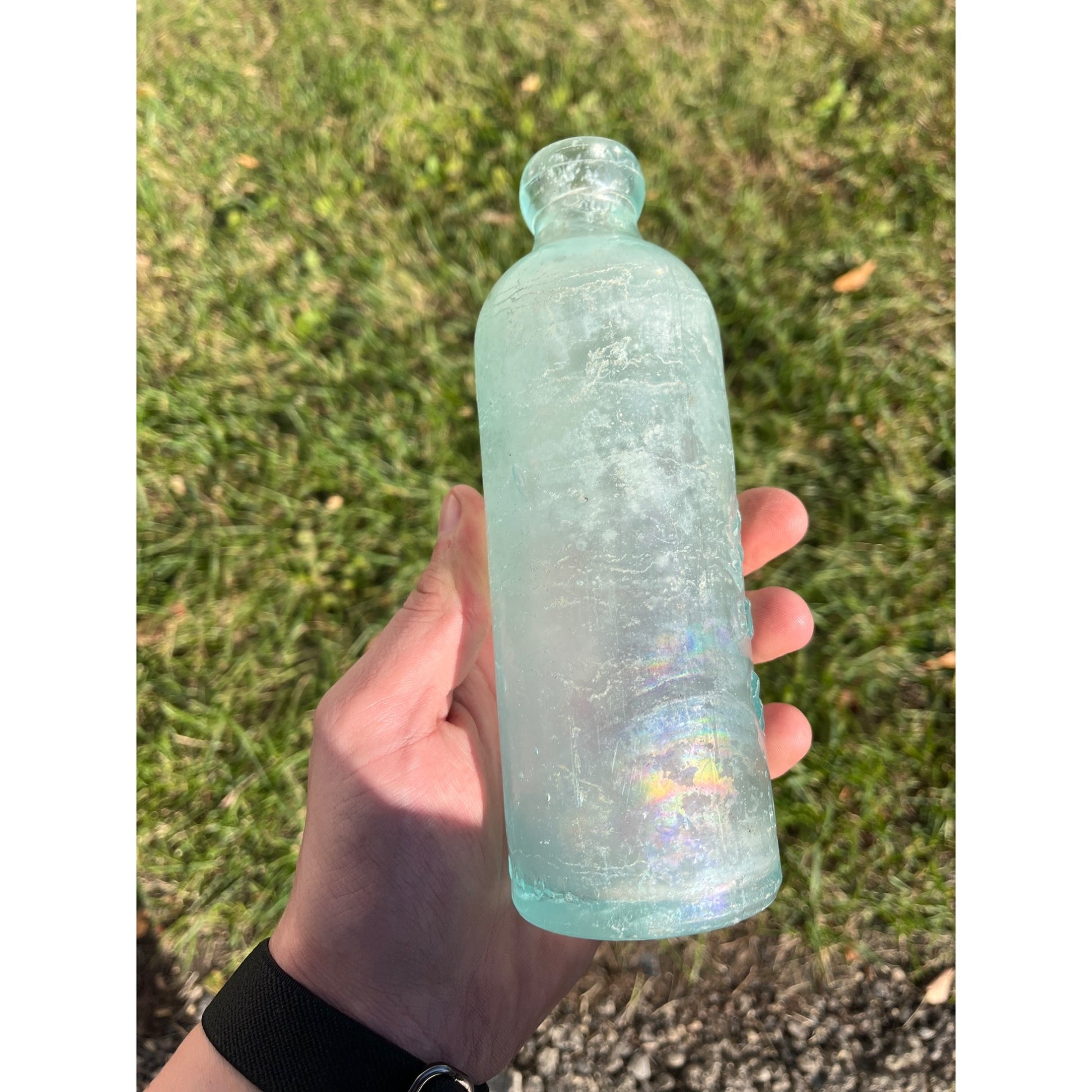 Henry Schinz c1890s Milwaukee Wis Aqua Blue Soda Bottle Blob Top Hutchinson