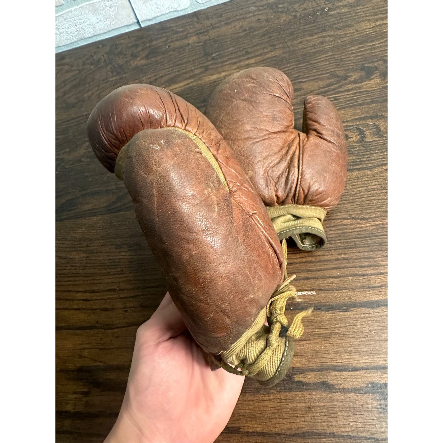 Antique 1920s-1930s Early Leather Boxing Gloves Old Vintage