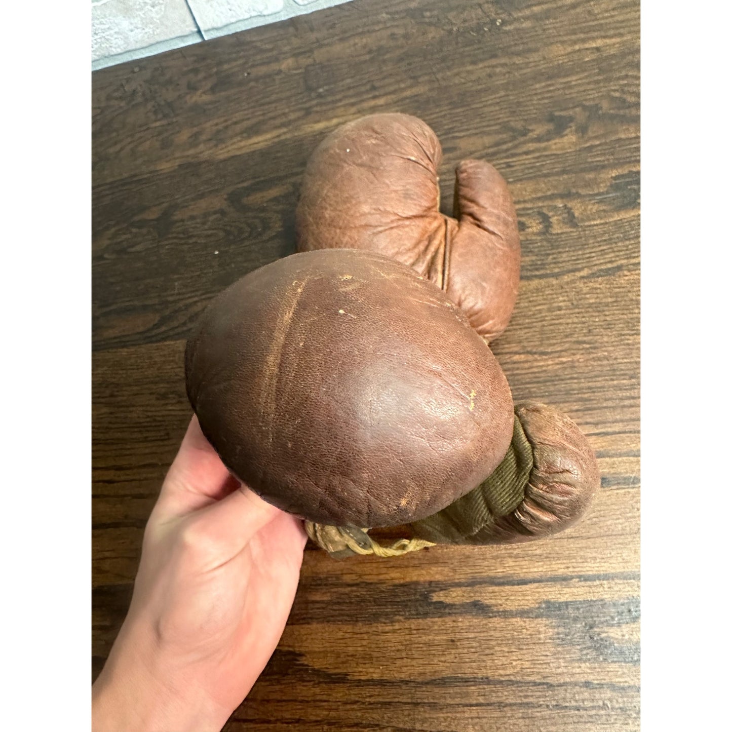 Antique 1920s-1930s Early Leather Boxing Gloves Old Vintage