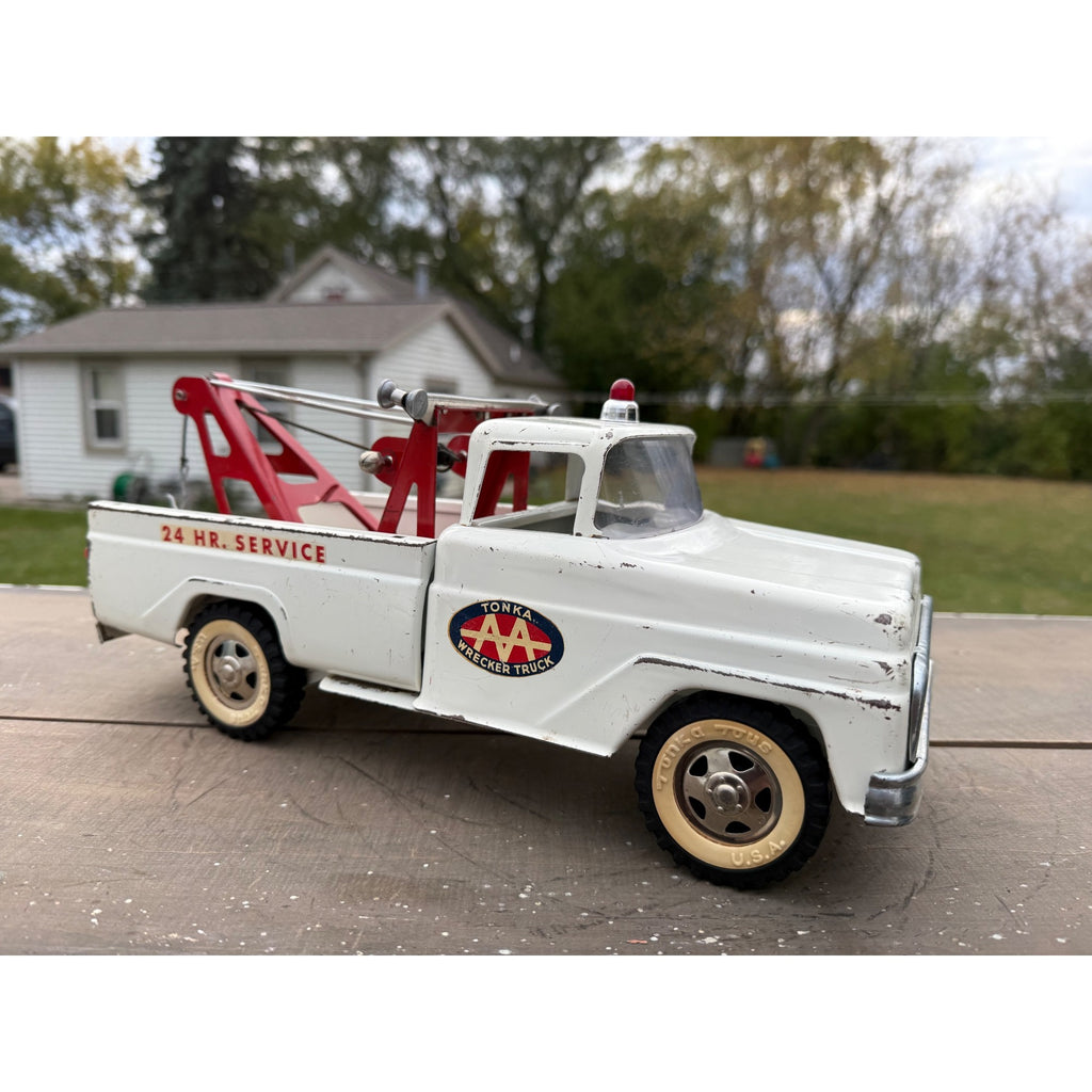 Vintage Tonka AA Wrecker Tow Truck Pressed Steel Toy