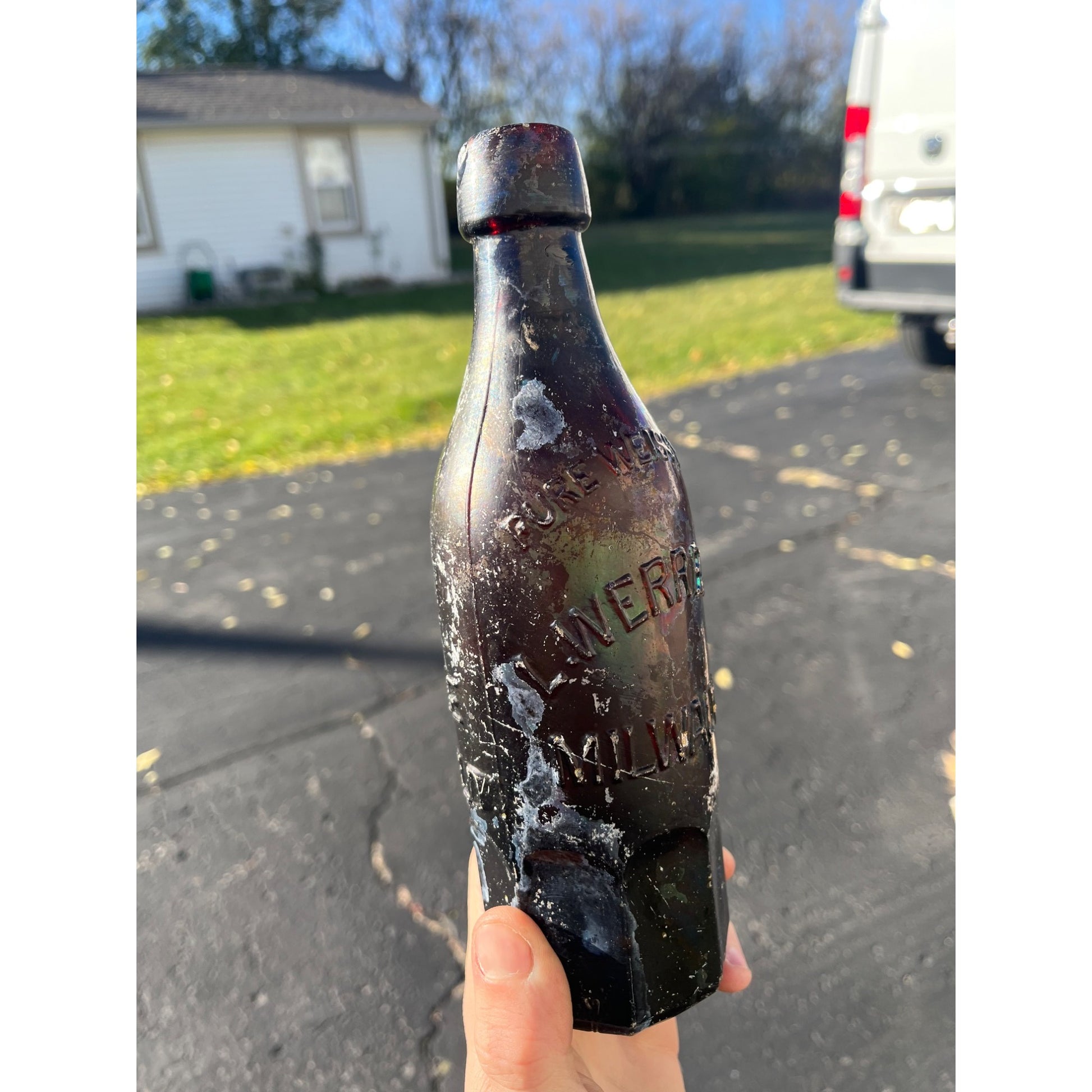 L. Werrbach c1880s Milwaukee Wis Amber PURE WEISS BEER Bottle Blob Octagon Base