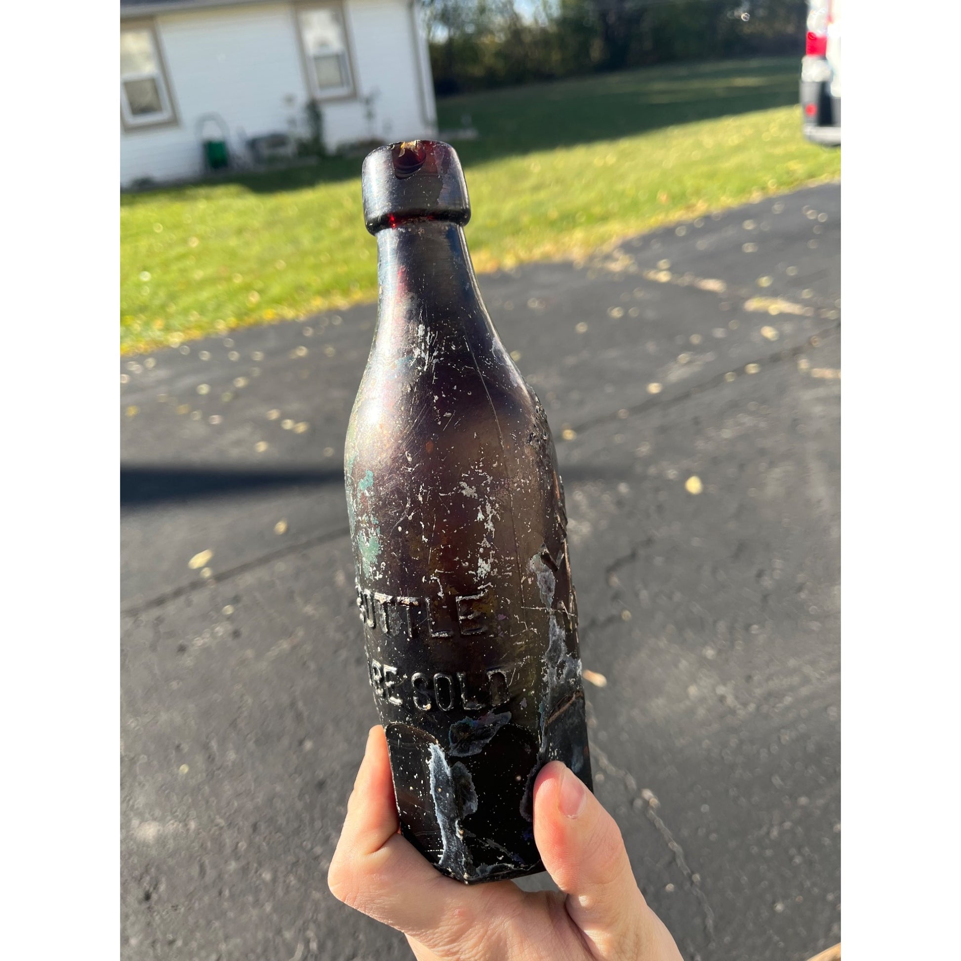 L. Werrbach c1880s Milwaukee Wis Amber PURE WEISS BEER Bottle Blob Octagon Base