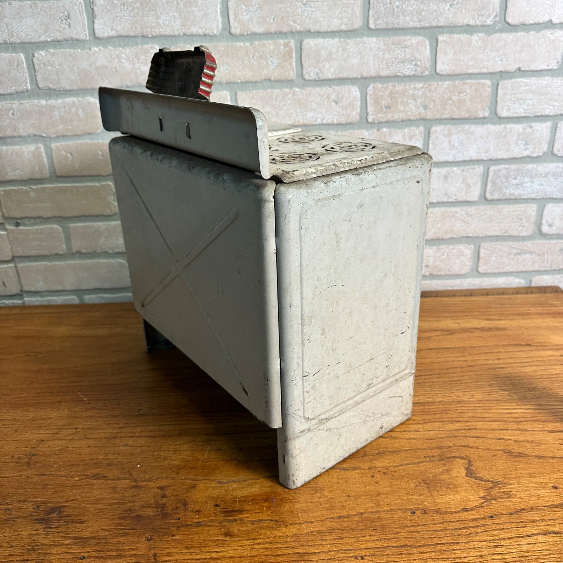 Vintage Tin Litho Prosperity Junior Stove Oven Childs Play Kitchen