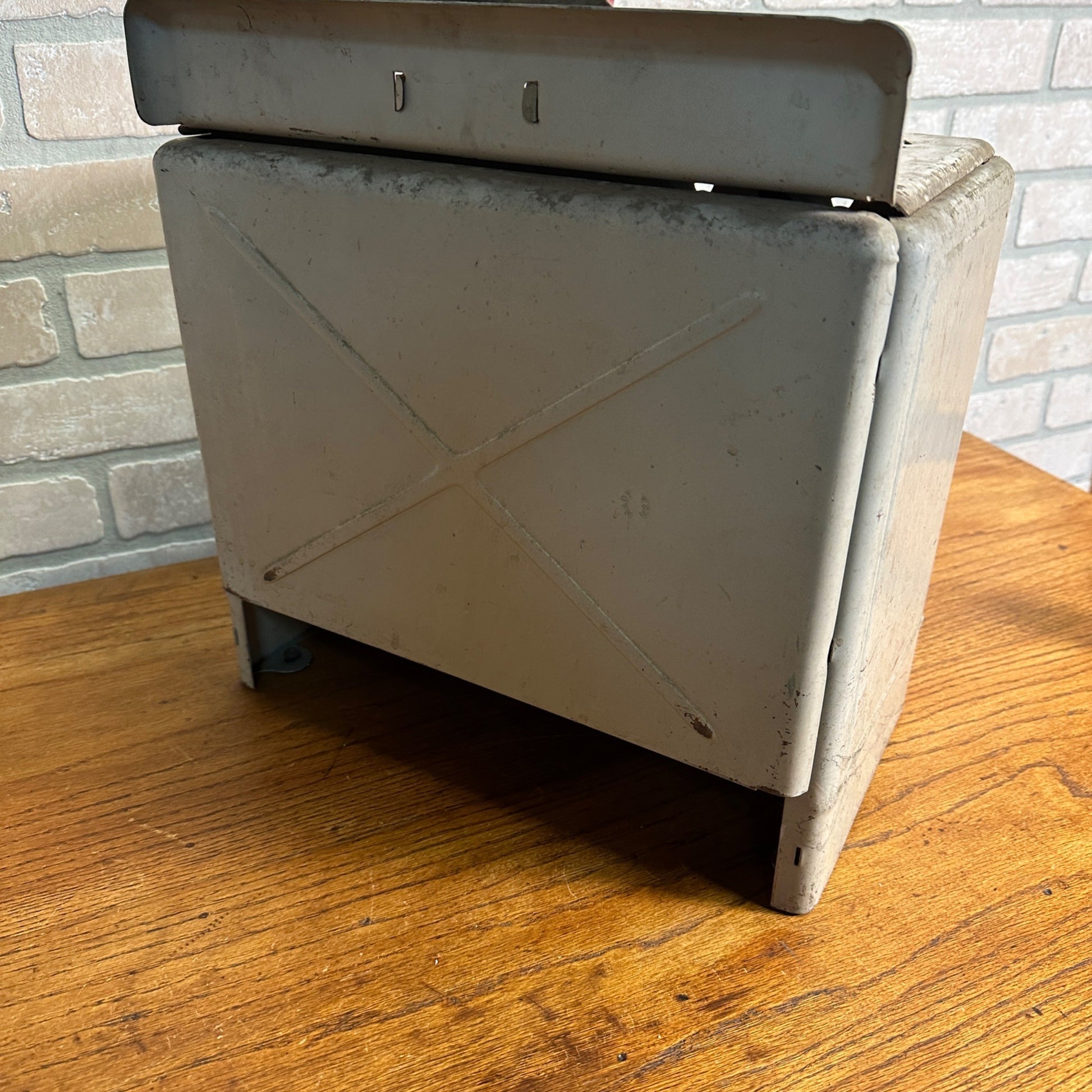 Vintage Tin Litho Prosperity Junior Stove Oven Childs Play Kitchen