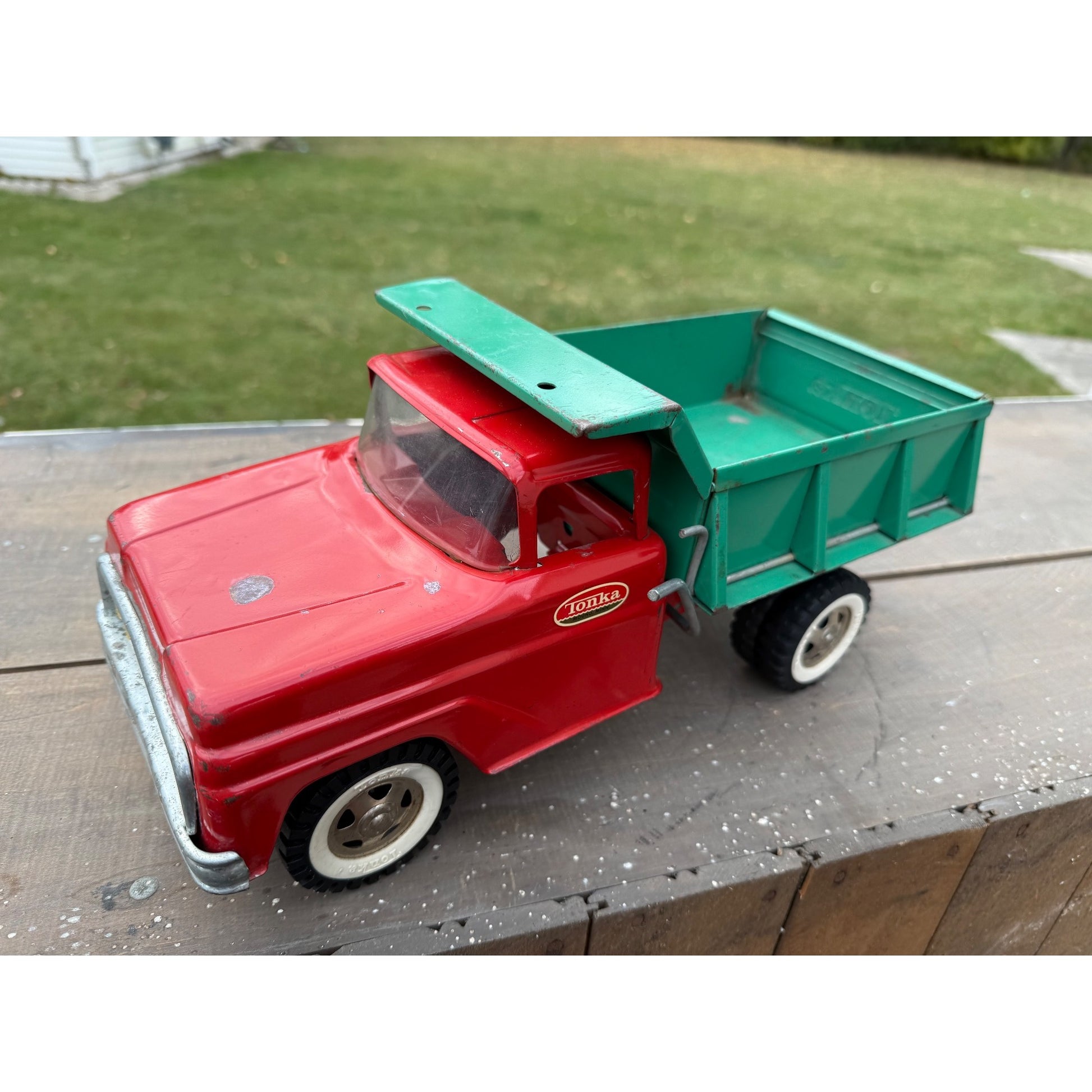Vintage Tonka Dump Truck Green & Red Pressed Steel Toy