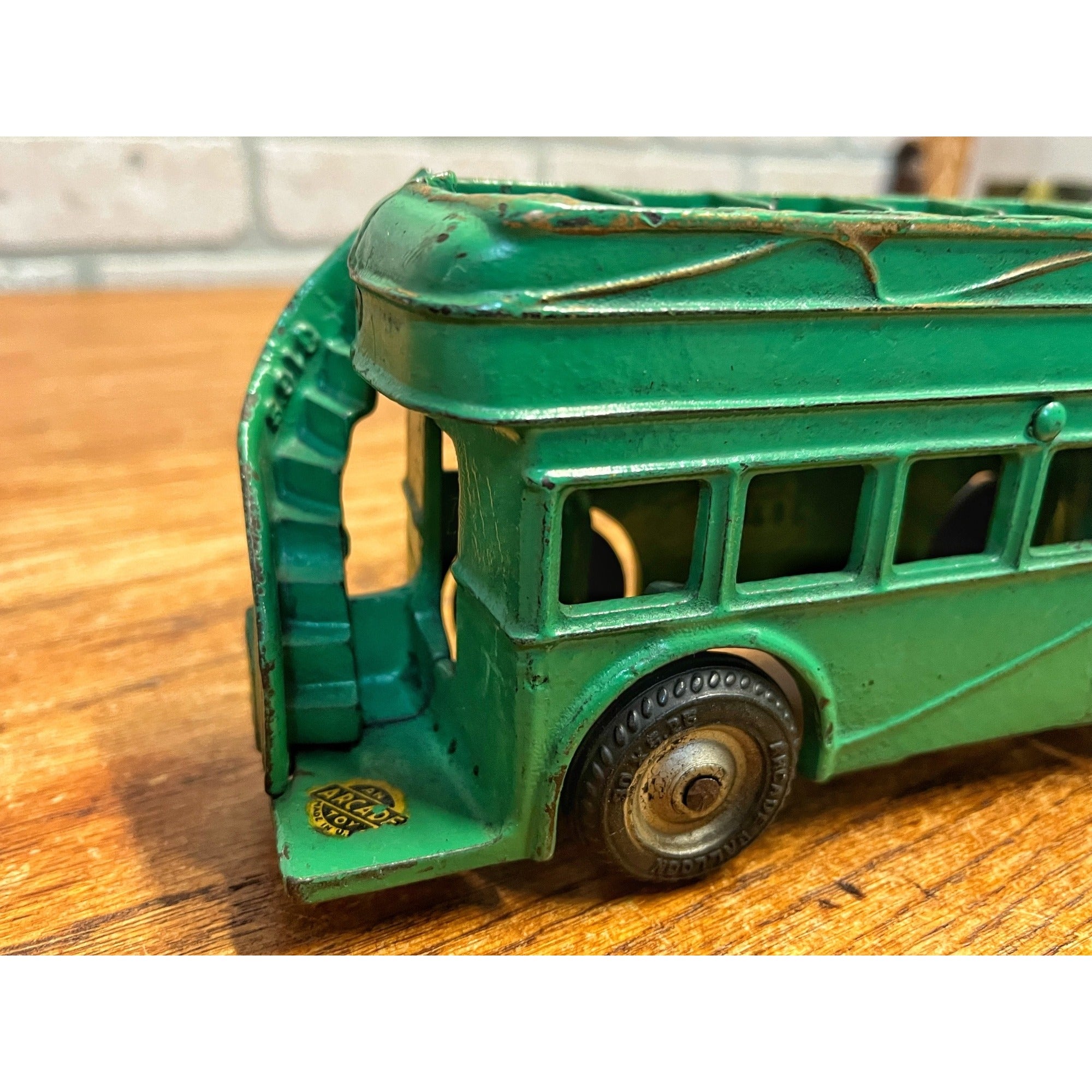 Vintage 1930s Arcade Cast Iron Double Decker Bus Toy #318 Green 8" - SUPERB