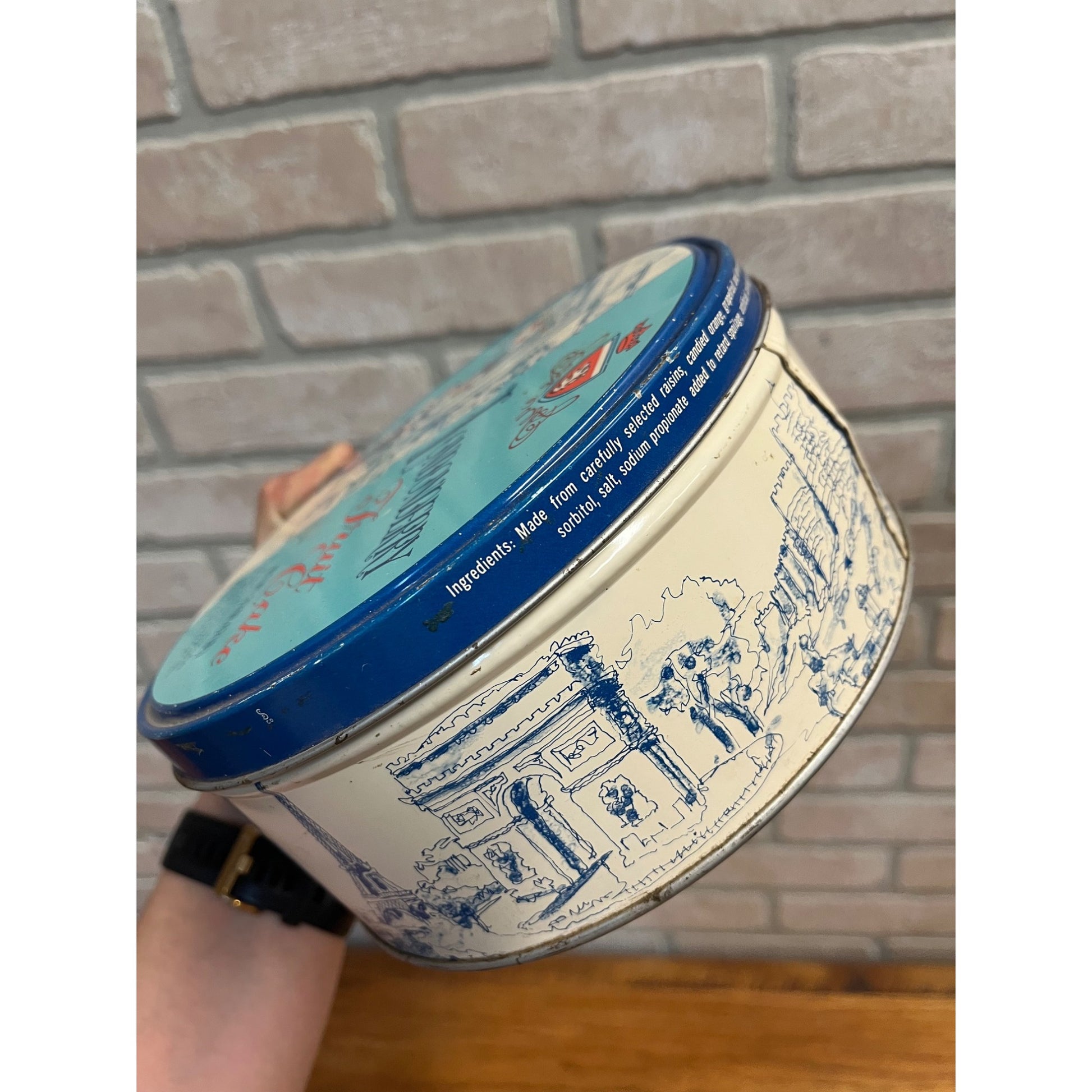 Vintage Dundee Baking Company Londonberry Fruit Cake Tin Christmas 7"