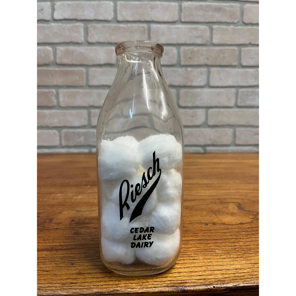 Vintage Cedar Lake Dairy Riesch West Bend Wis Quart Bottle WI Wisconsin