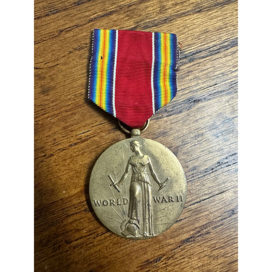 Vintage WWII World War 2 Victory Freedom From Fear & Want 1941-1945 Ribbon Medal