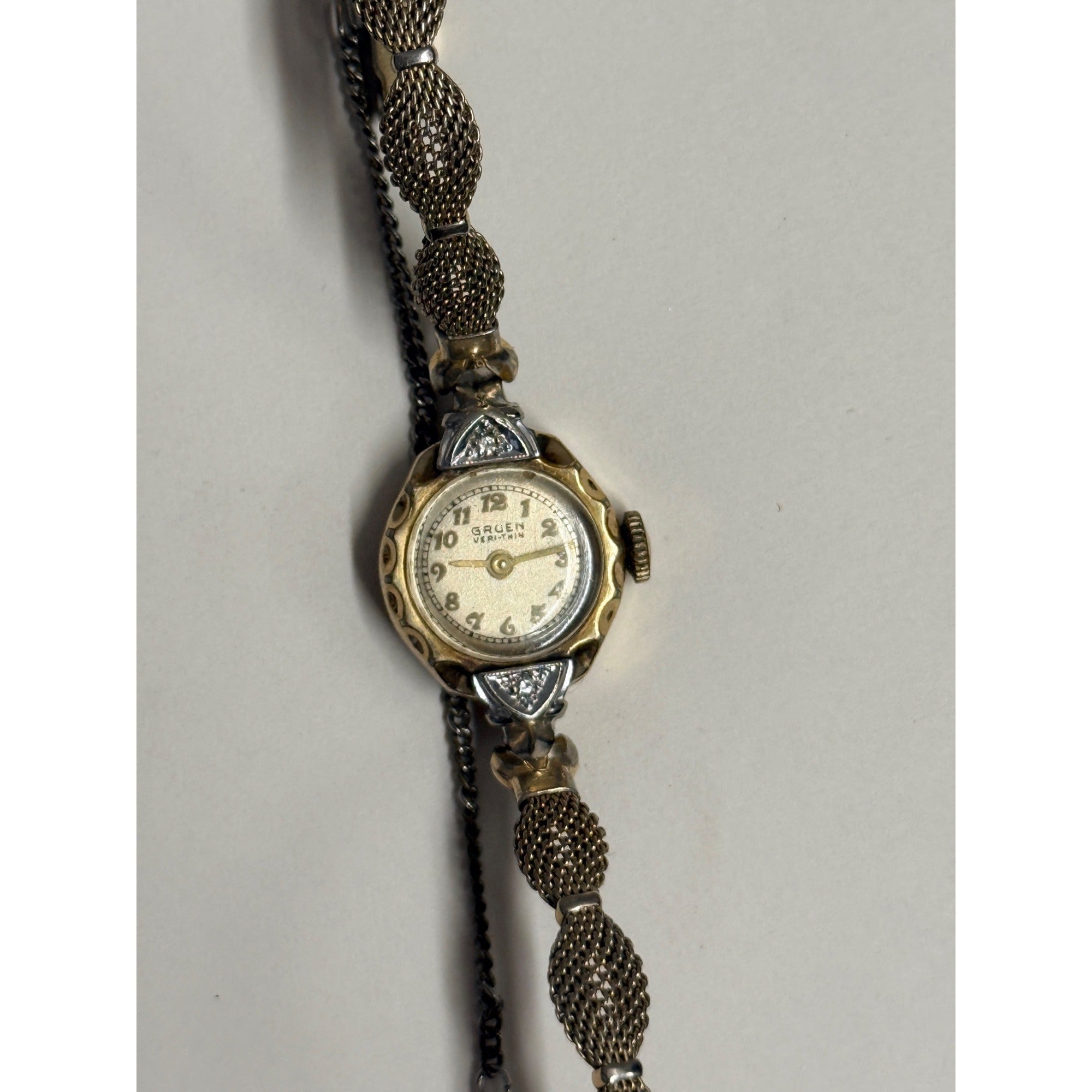 Vintage Gruen Veri-Thin Ladies Watch 10K Gold Filled Mesh Bracelet - Runs