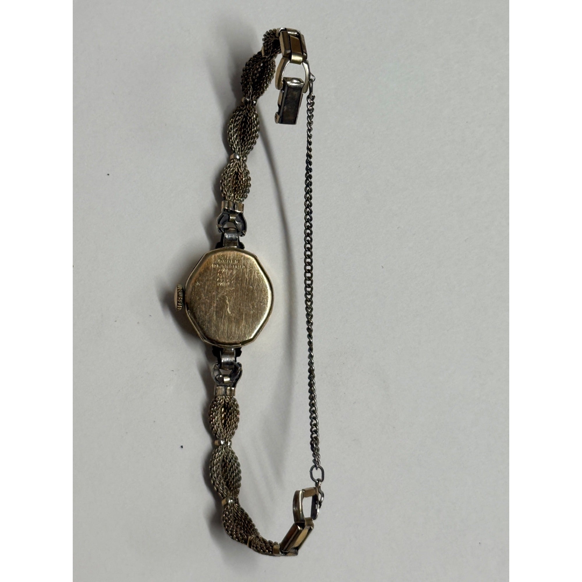 Vintage Gruen Veri-Thin Ladies Watch 10K Gold Filled Mesh Bracelet - Runs