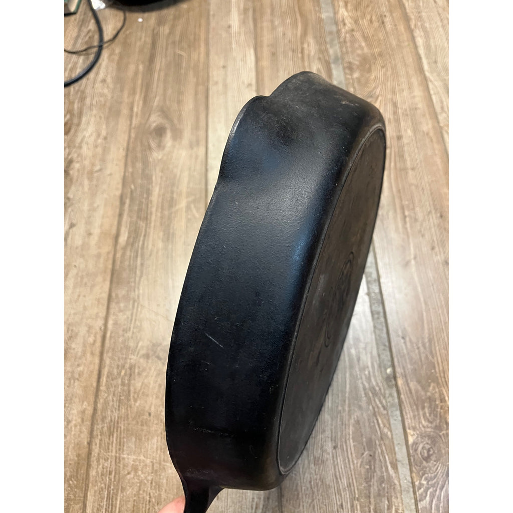 Griswold Cast Iron #14 718A Large Block Logo Skillet With Heat Ring